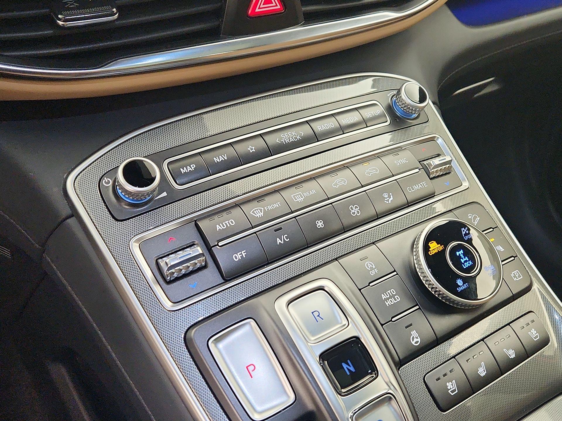 Thumbnail: 2023 Hyundai Santa Fe - 17