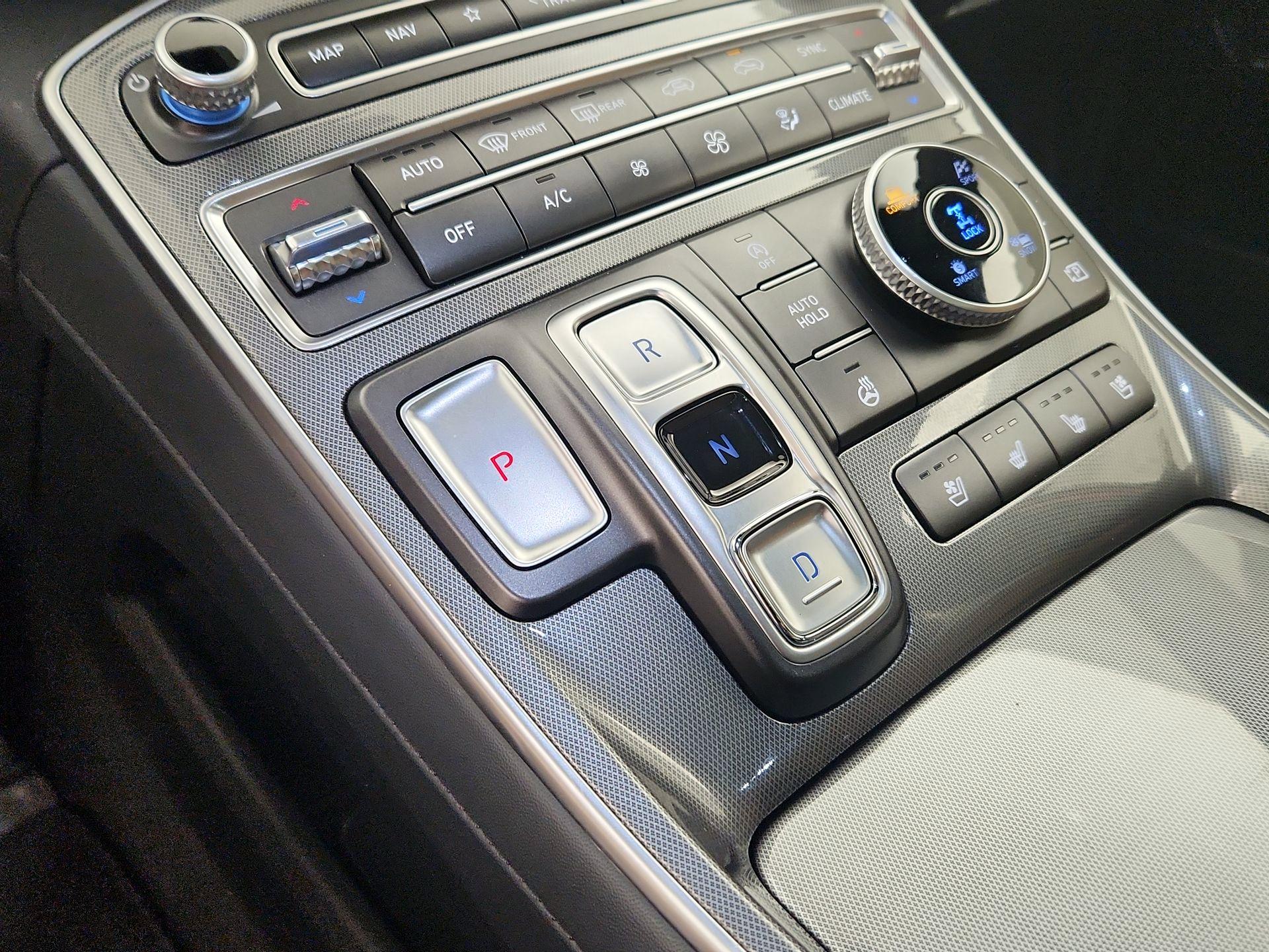 Thumbnail: 2023 Hyundai Santa Fe - 18