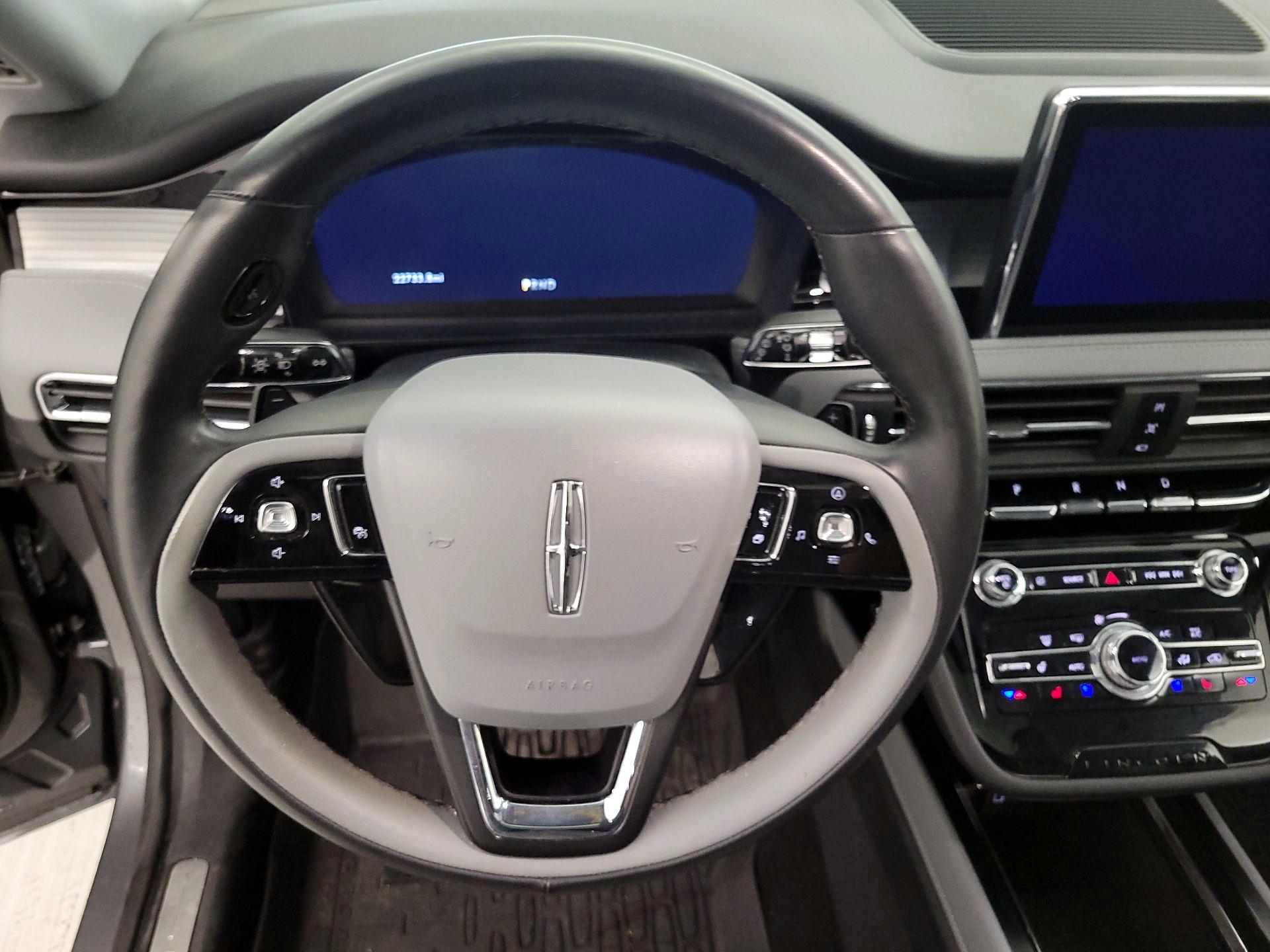 Thumbnail: 2022 Lincoln Corsair - 10