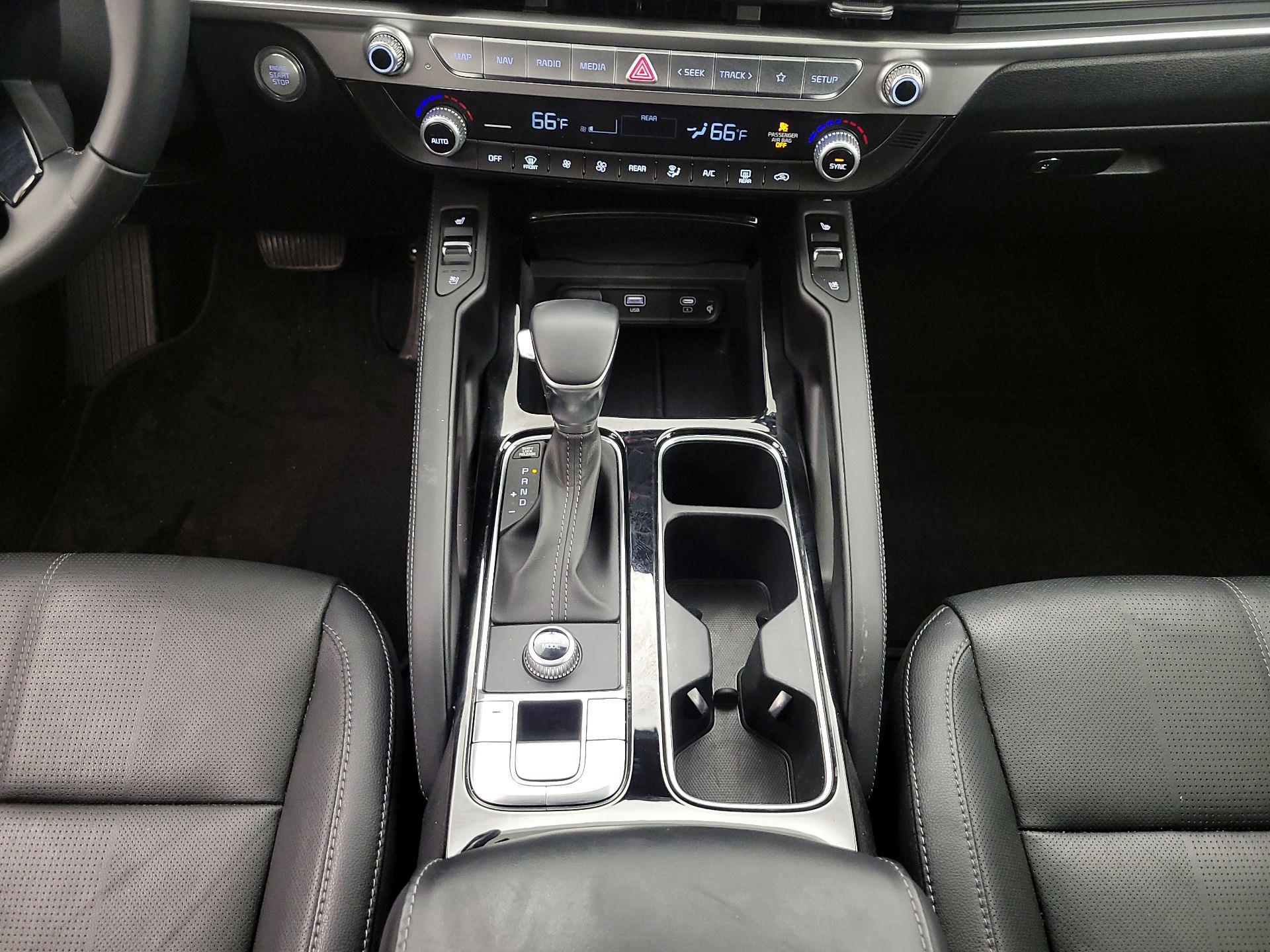 Thumbnail: 2024 Kia Telluride - 18