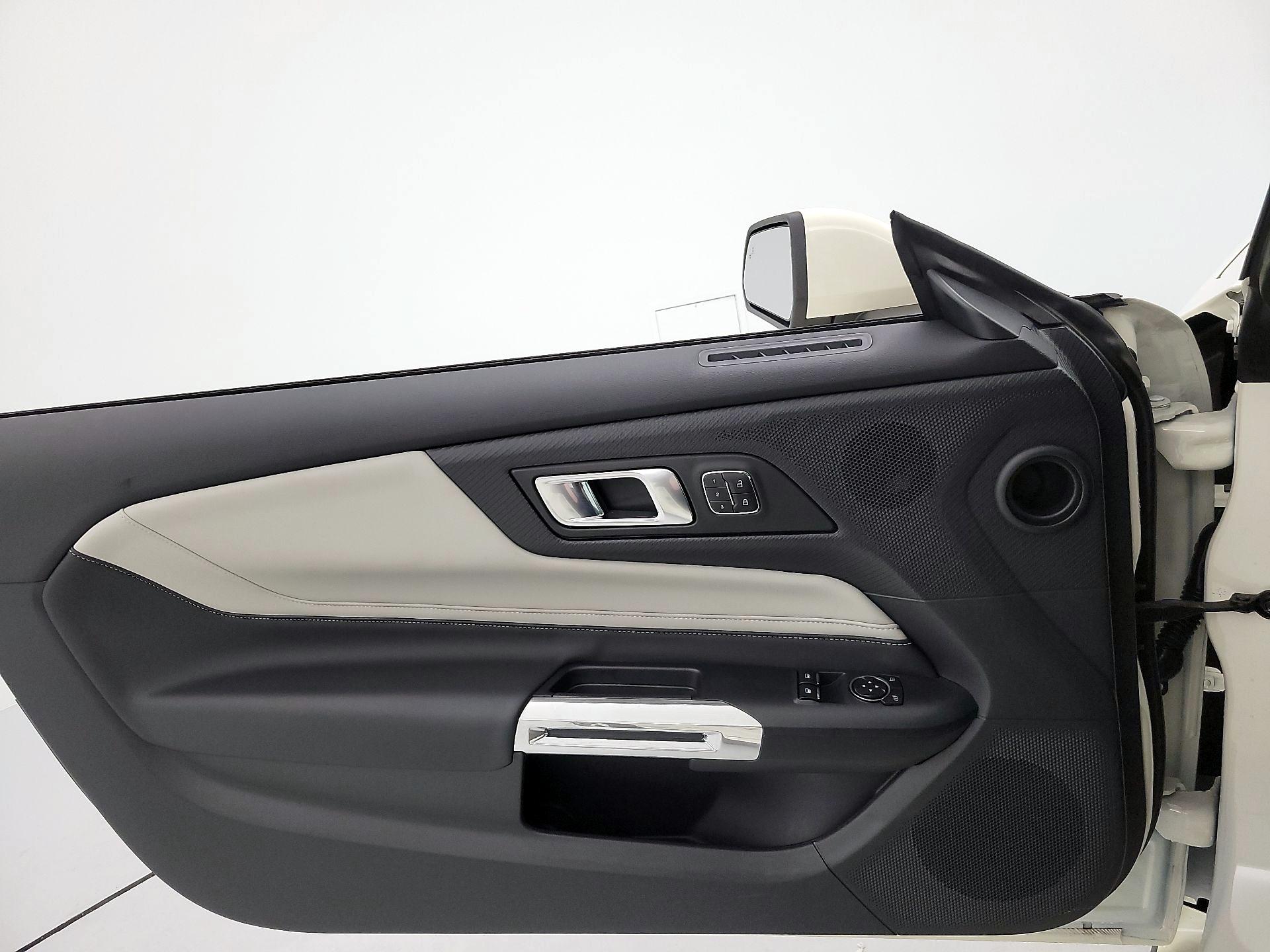 Thumbnail: 2025 Ford Mustang - 12