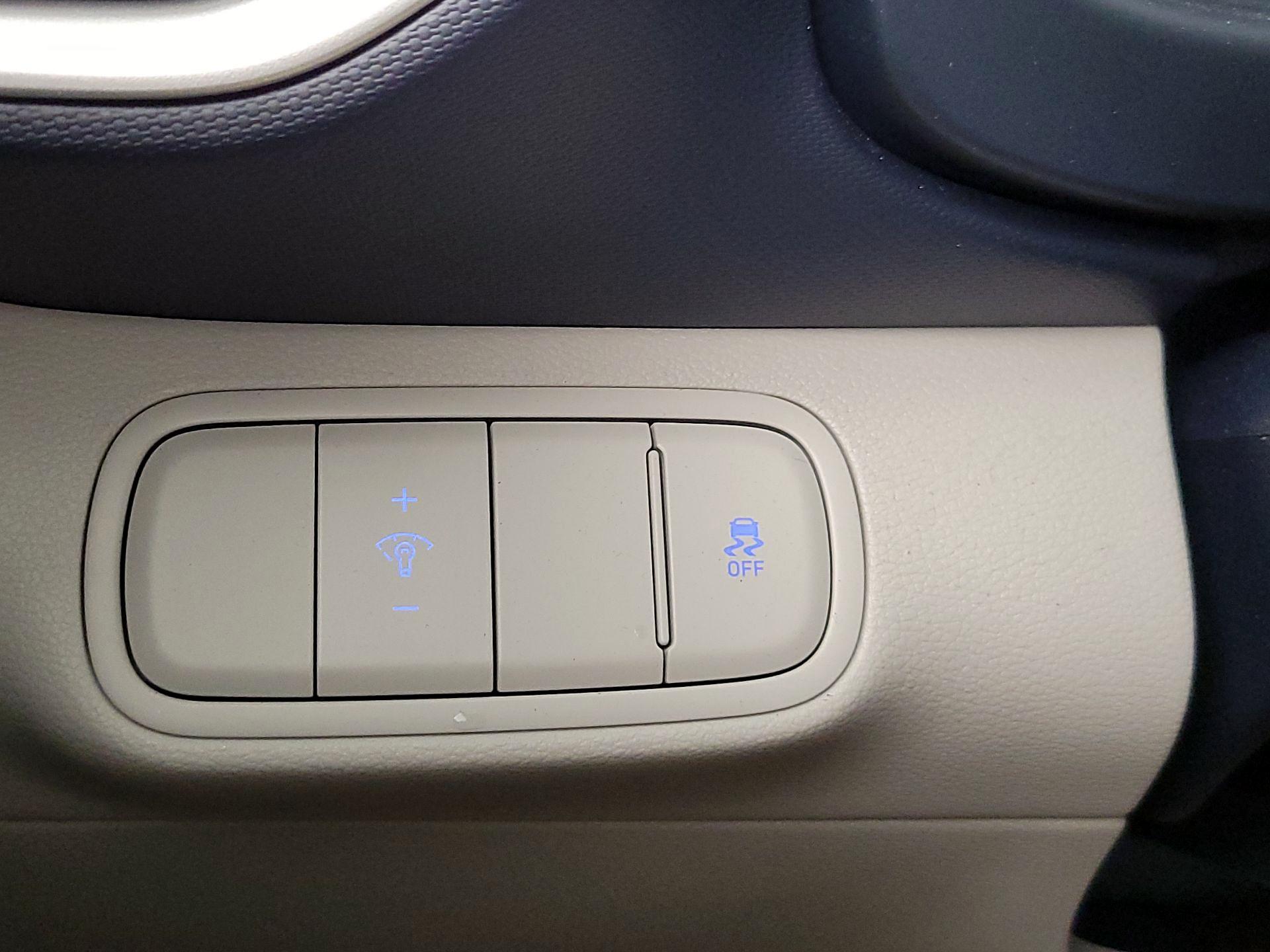 Thumbnail: 2024 Hyundai Venue - 13