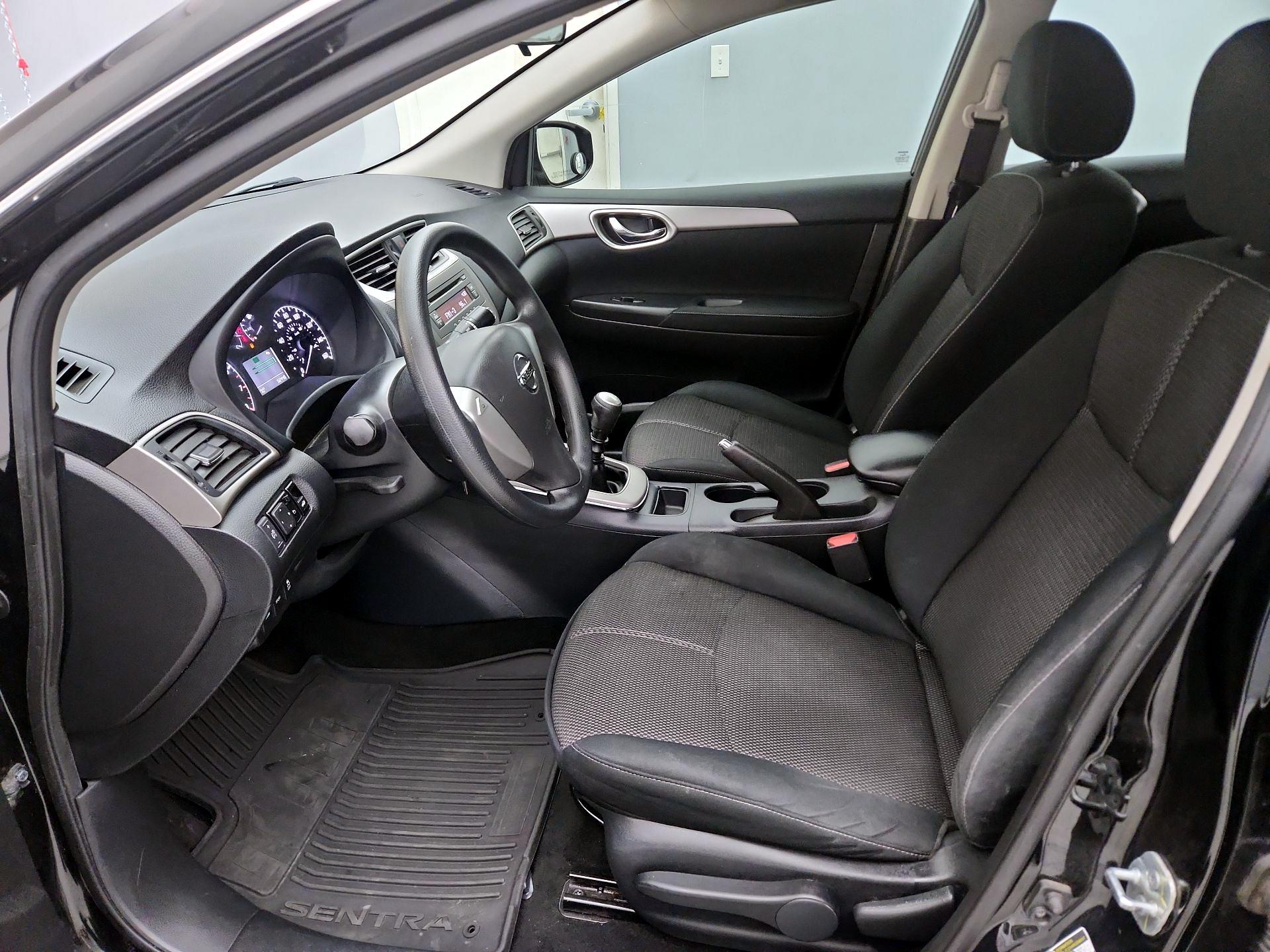 Thumbnail: 2014 Nissan Sentra - 11