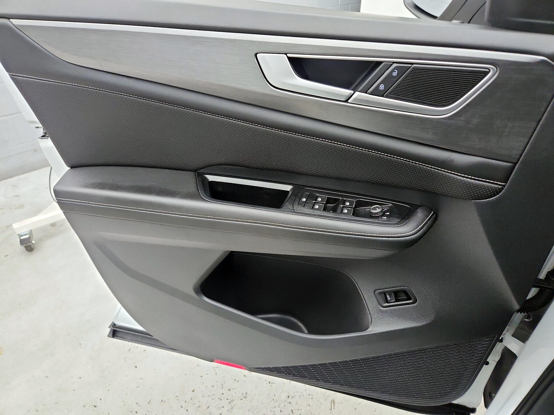 Thumbnail: 2024 Volkswagen Atlas - 12