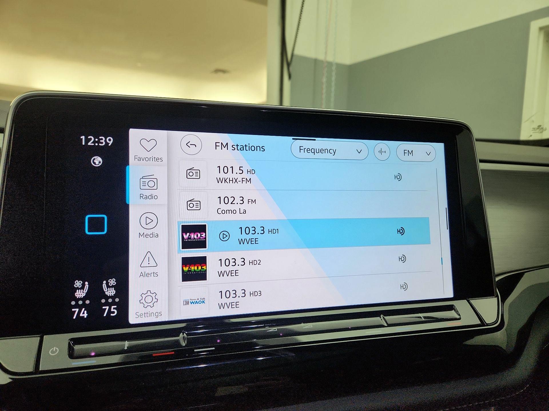 Thumbnail: 2024 Volkswagen Atlas - 15