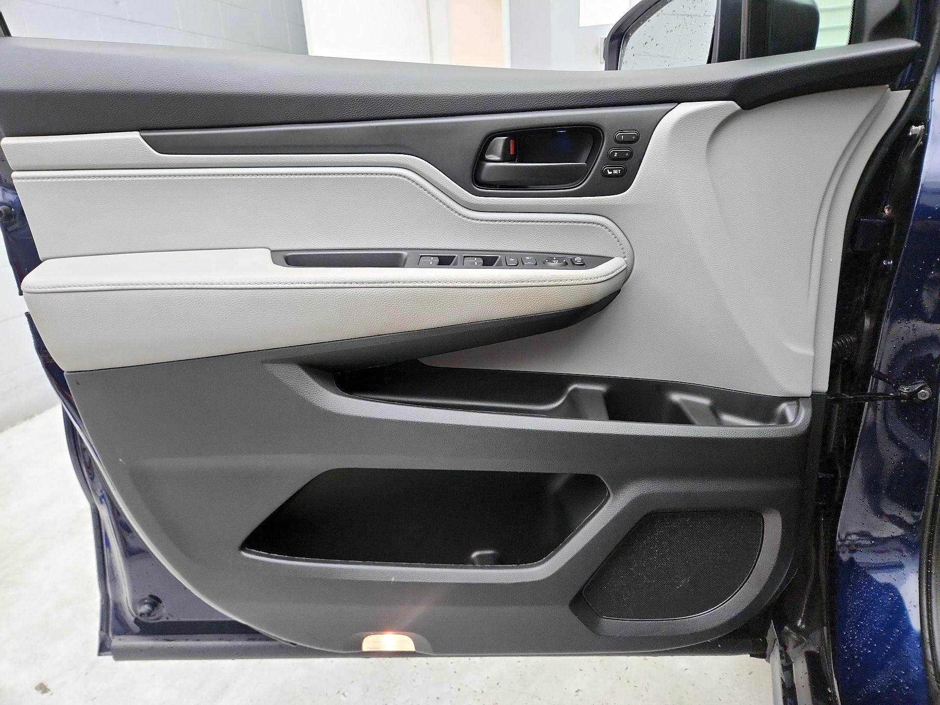 Thumbnail: 2021 Honda Odyssey - 12