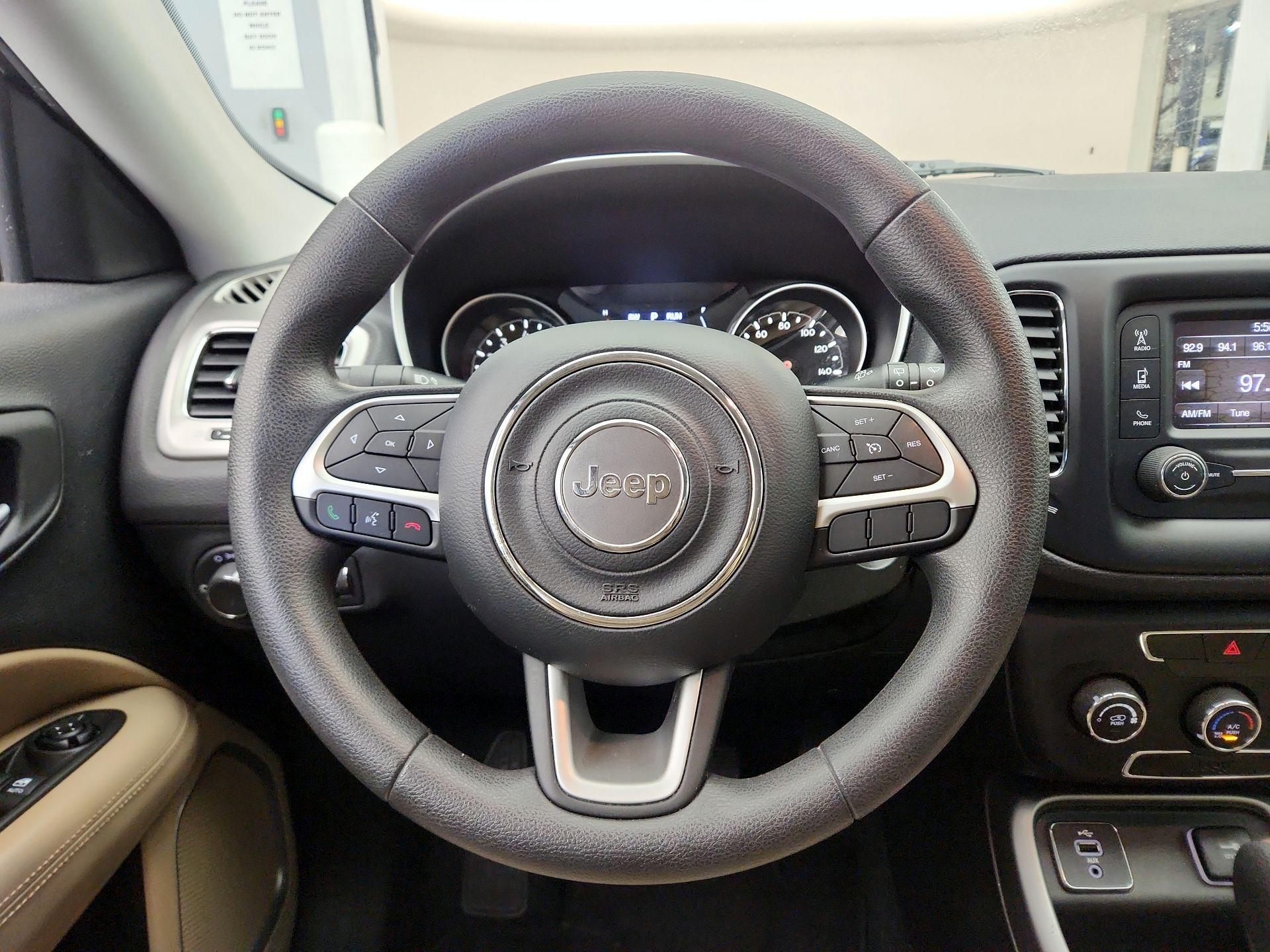 Thumbnail: 2018 Jeep Compass - 10