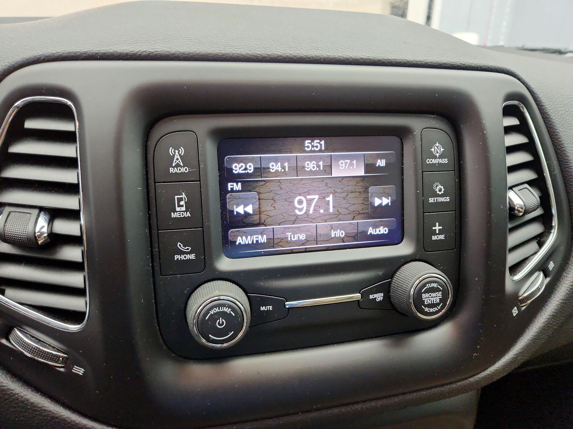 Thumbnail: 2018 Jeep Compass - 15