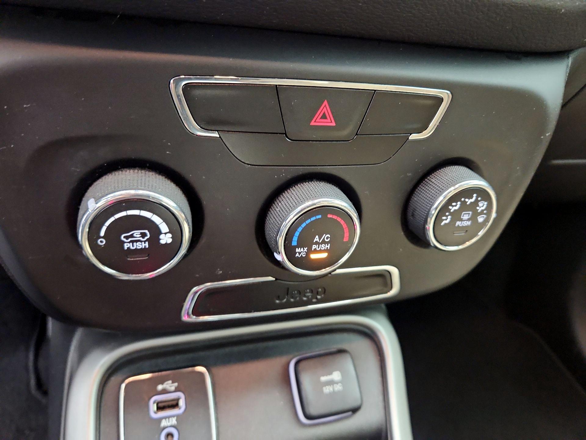 Thumbnail: 2018 Jeep Compass - 16