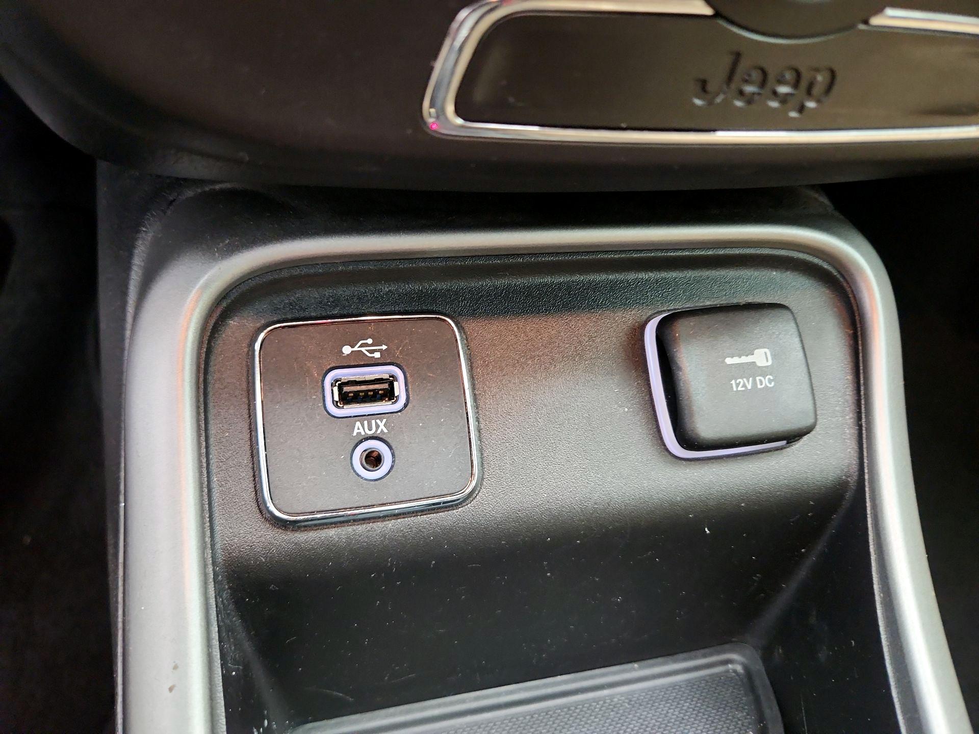 Thumbnail: 2018 Jeep Compass - 18