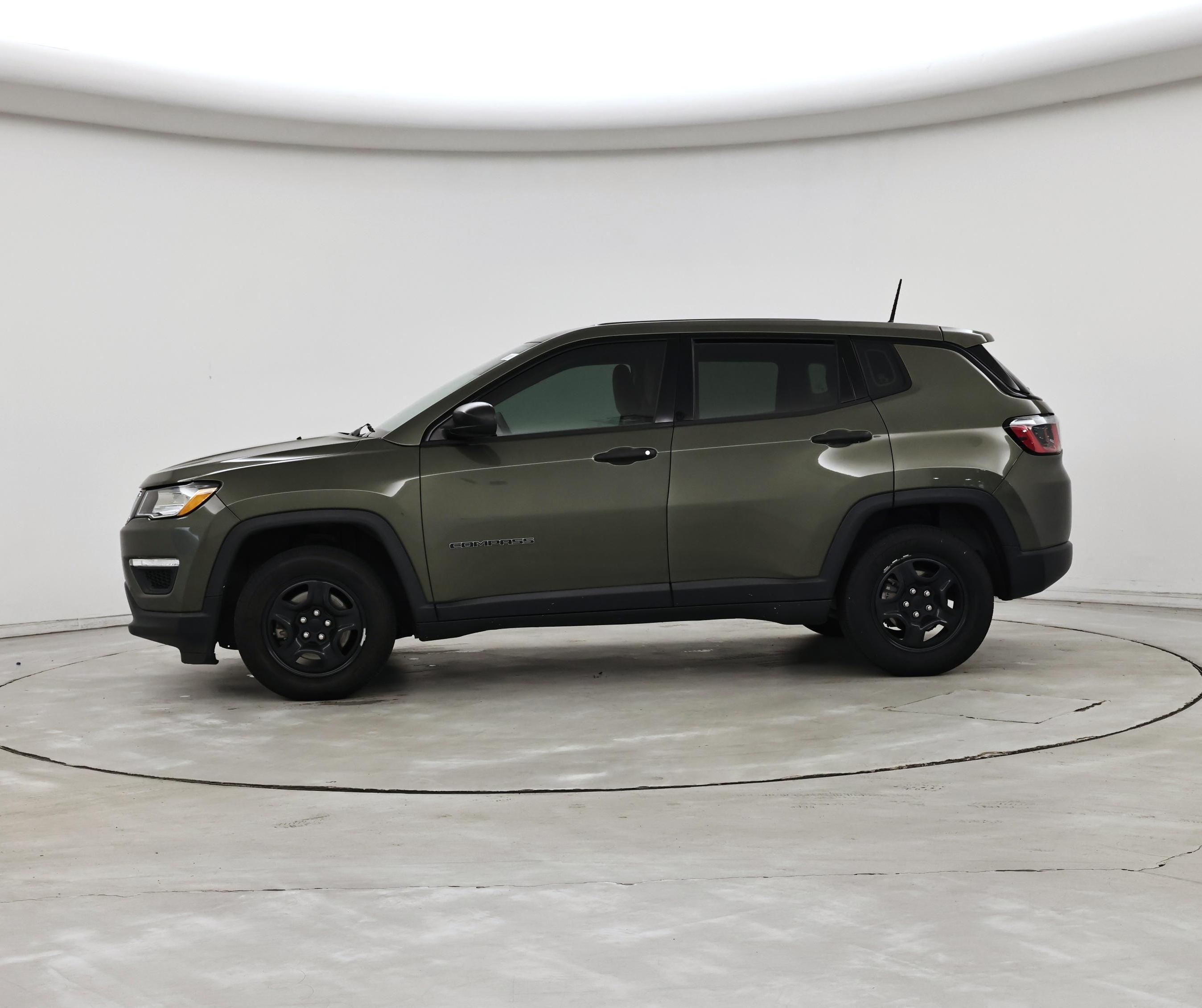 Thumbnail: 2018 Jeep Compass - 3
