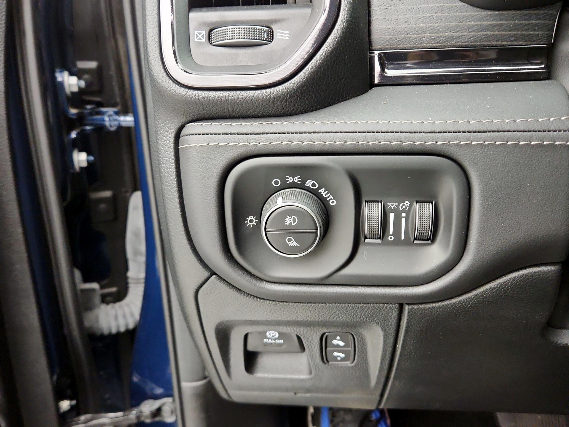 Thumbnail: 2023 RAM 1500 - 13