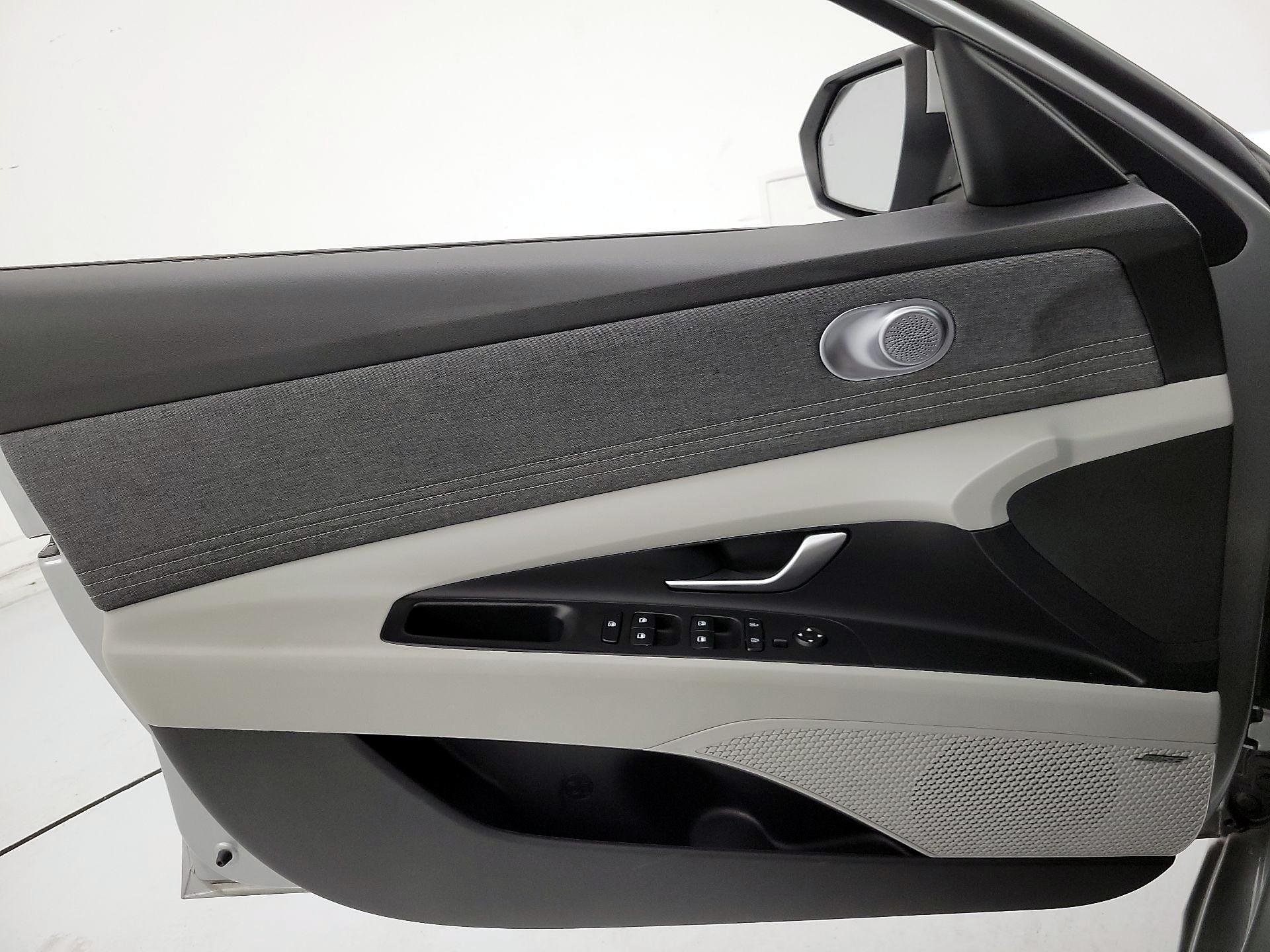 Thumbnail: 2023 Hyundai Elantra - 12