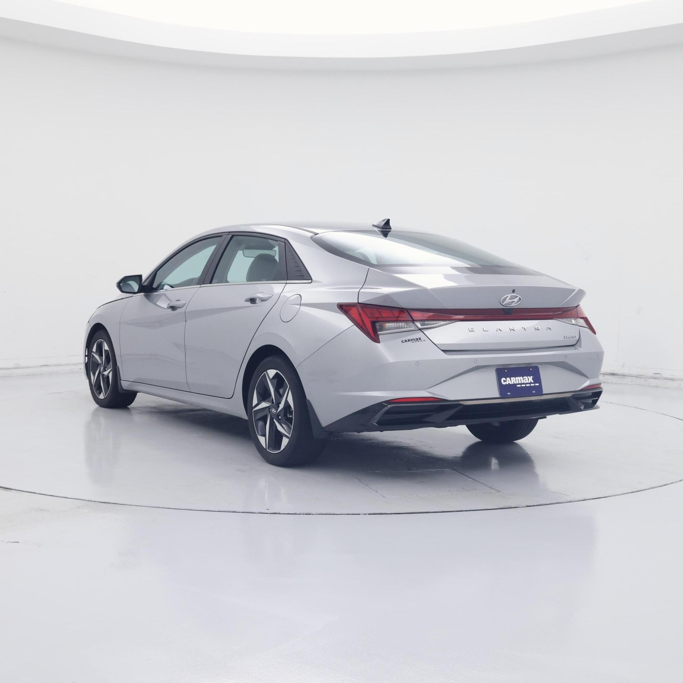 Thumbnail: 2023 Hyundai Elantra - 2