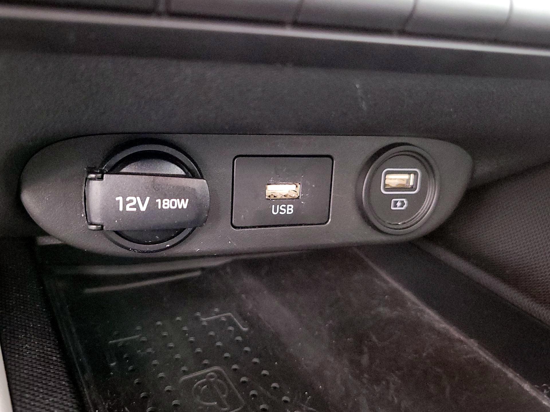 Thumbnail: 2023 Hyundai Elantra - 19