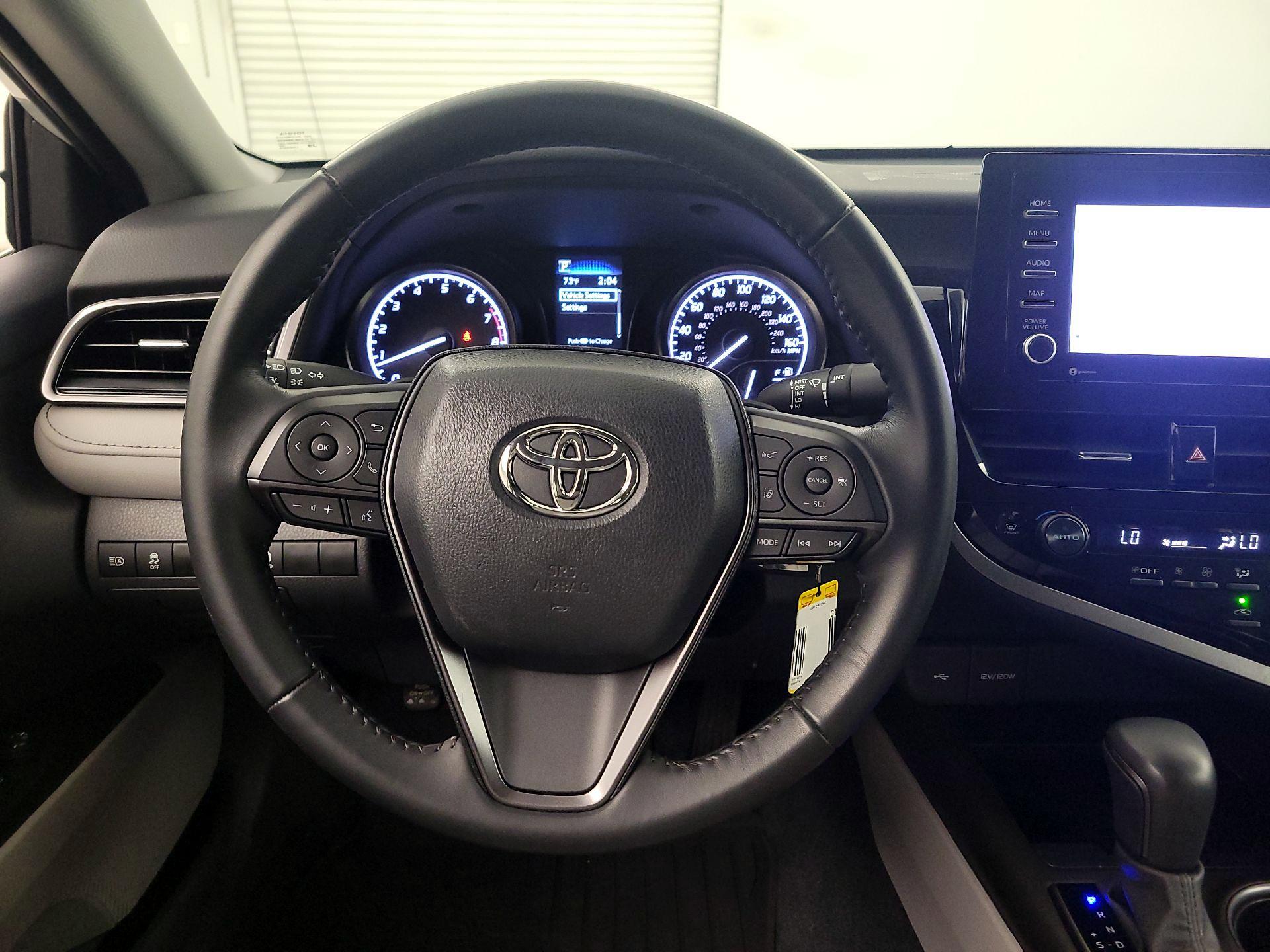 Thumbnail: 2023 Toyota Camry - 10