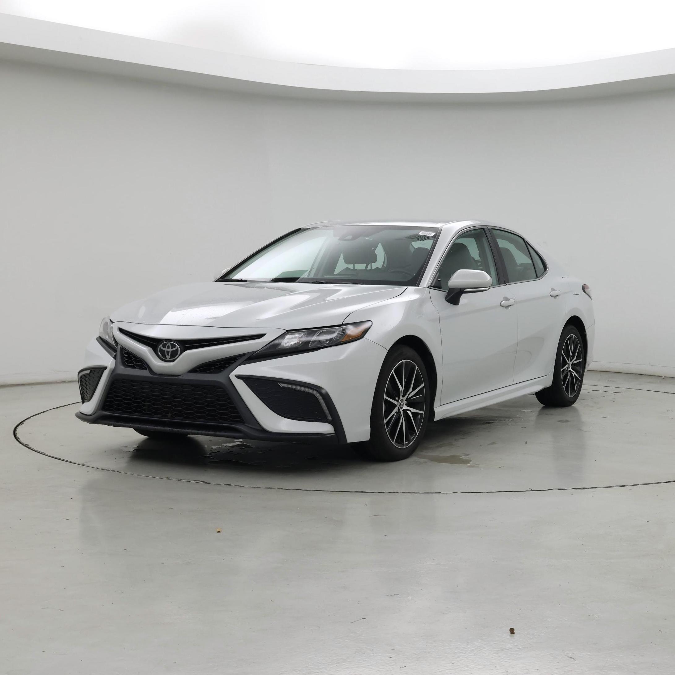Thumbnail: 2023 Toyota Camry - 4