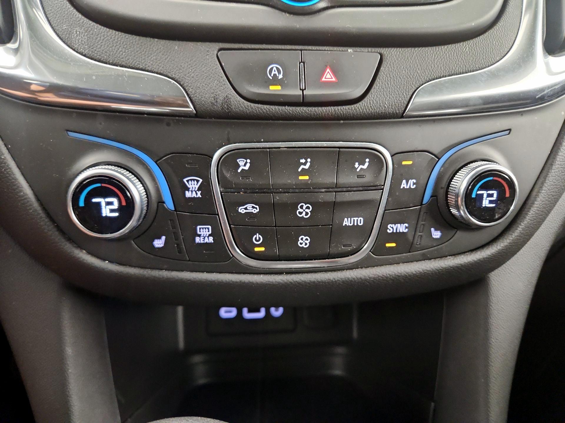 Thumbnail: 2022 Chevrolet Equinox - 16