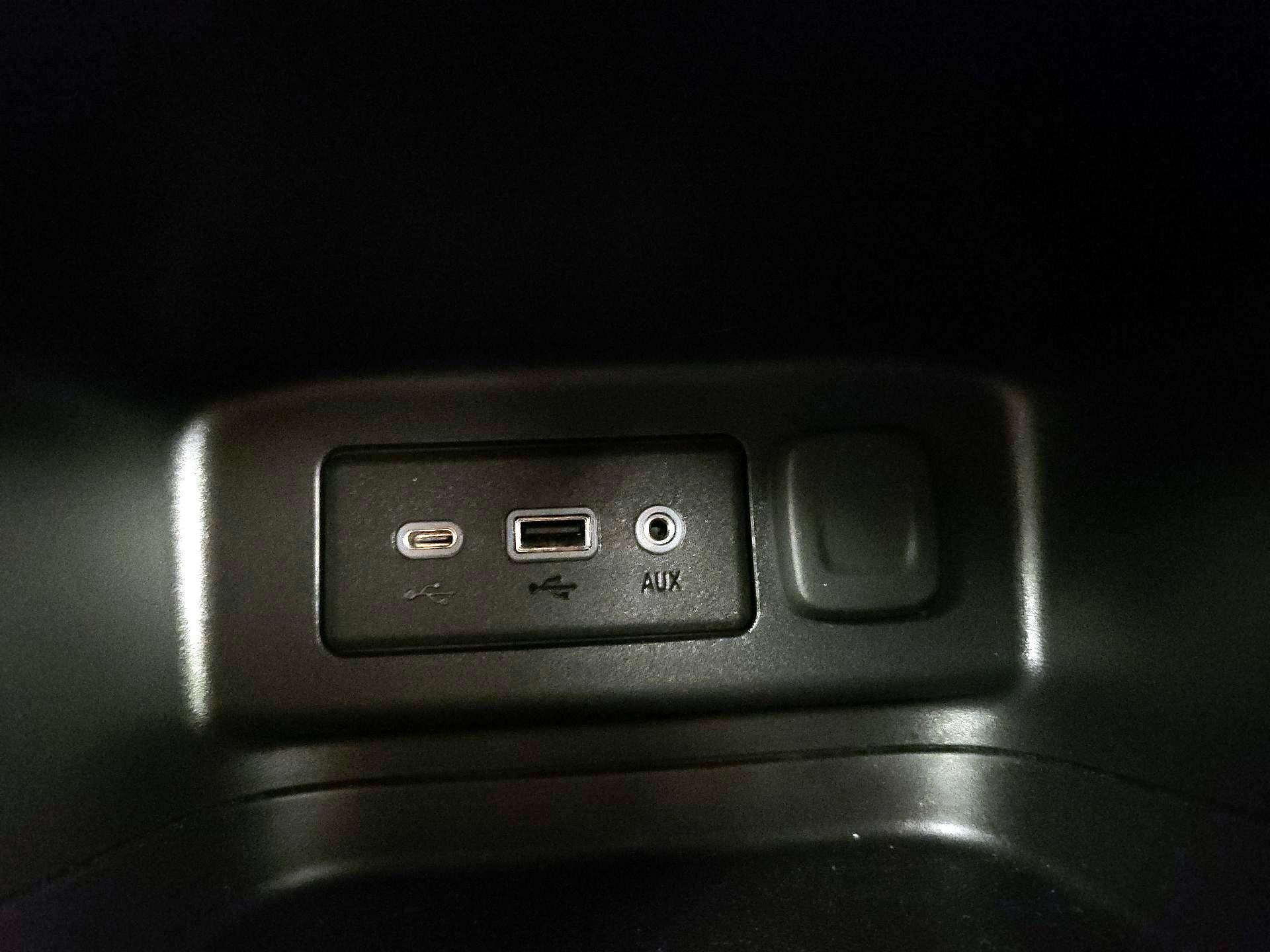 Thumbnail: 2022 Chevrolet Equinox - 18