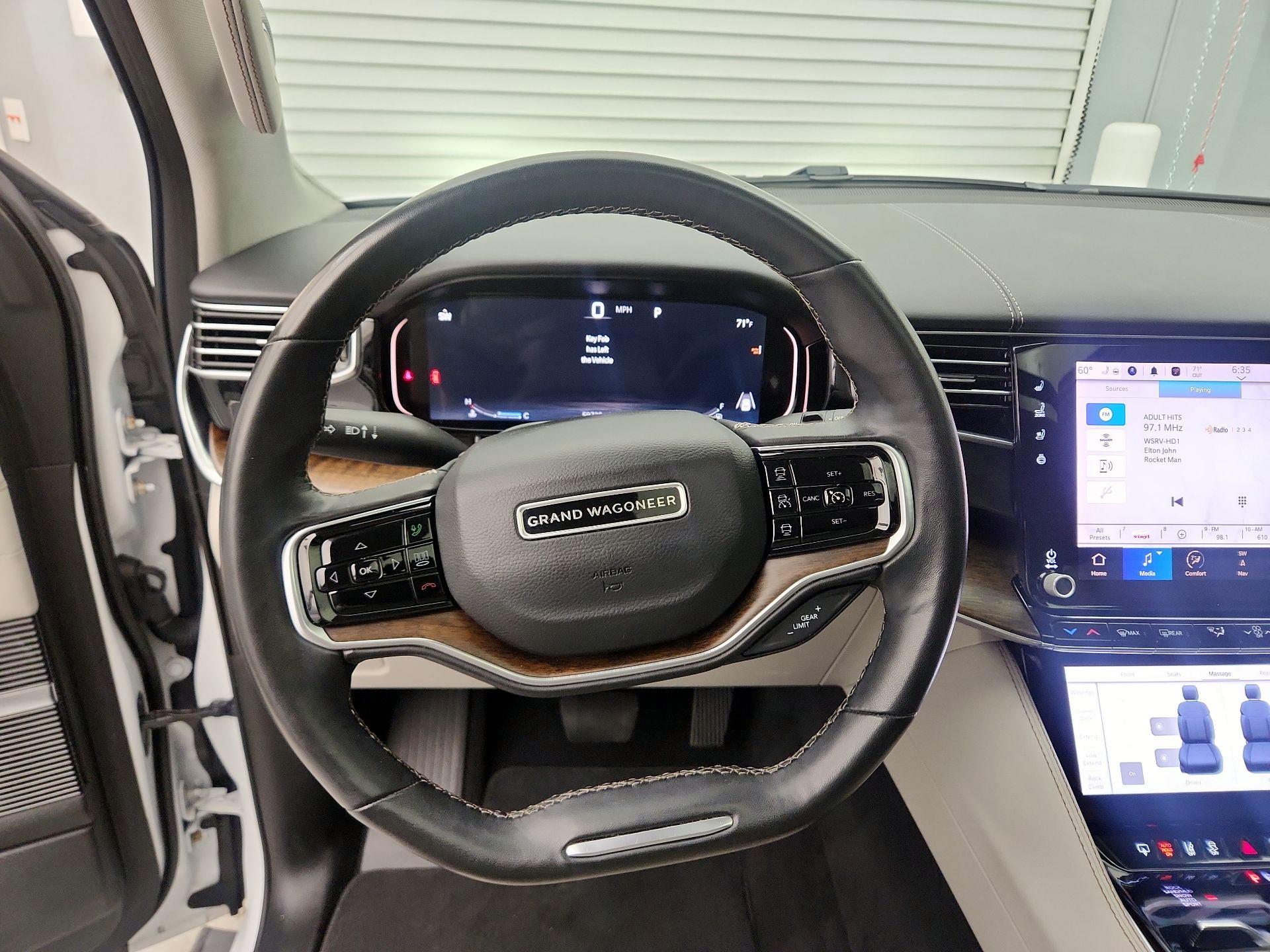 Thumbnail: 2022 Jeep Grand Wagoneer - 10