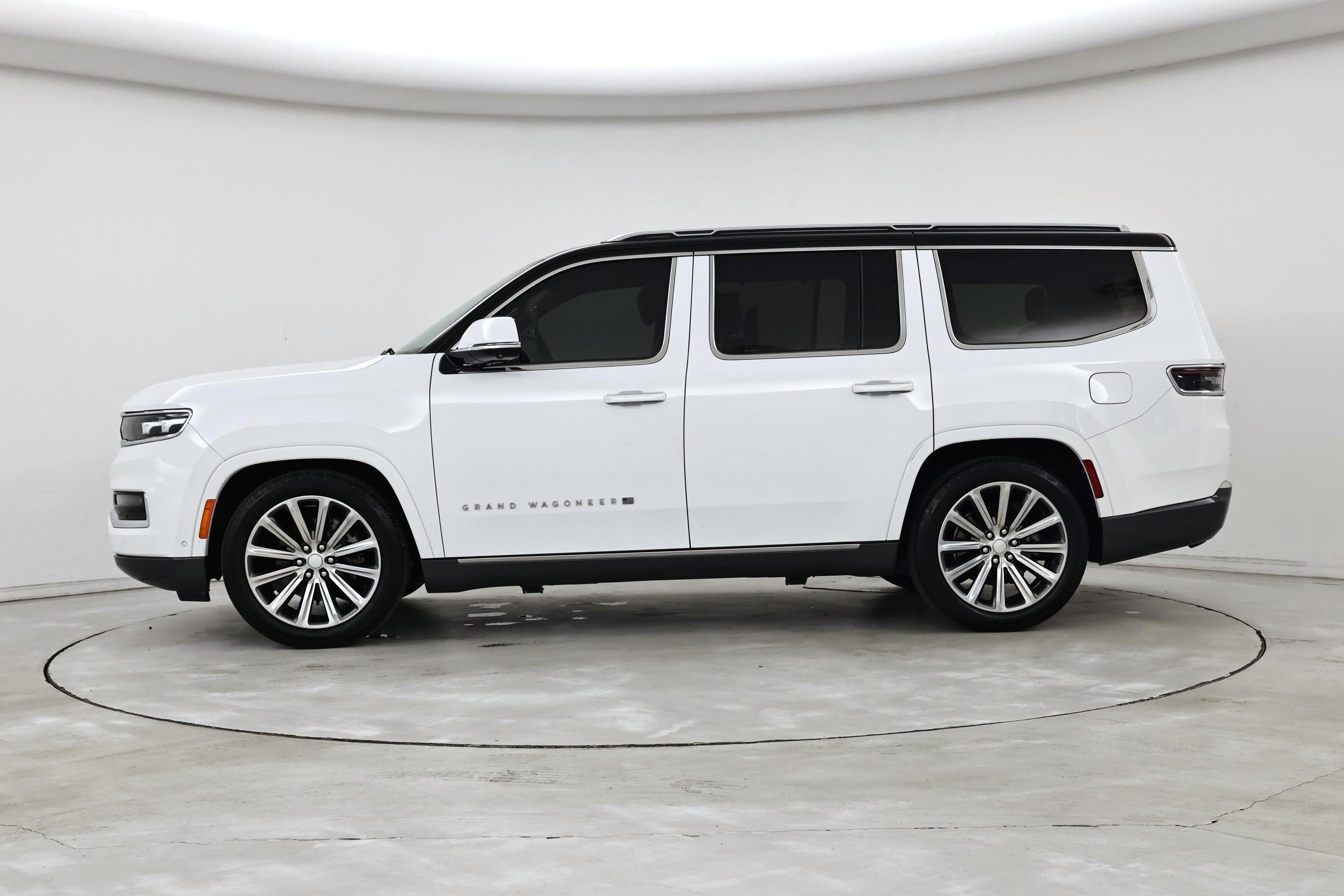 Thumbnail: 2022 Jeep Grand Wagoneer - 3