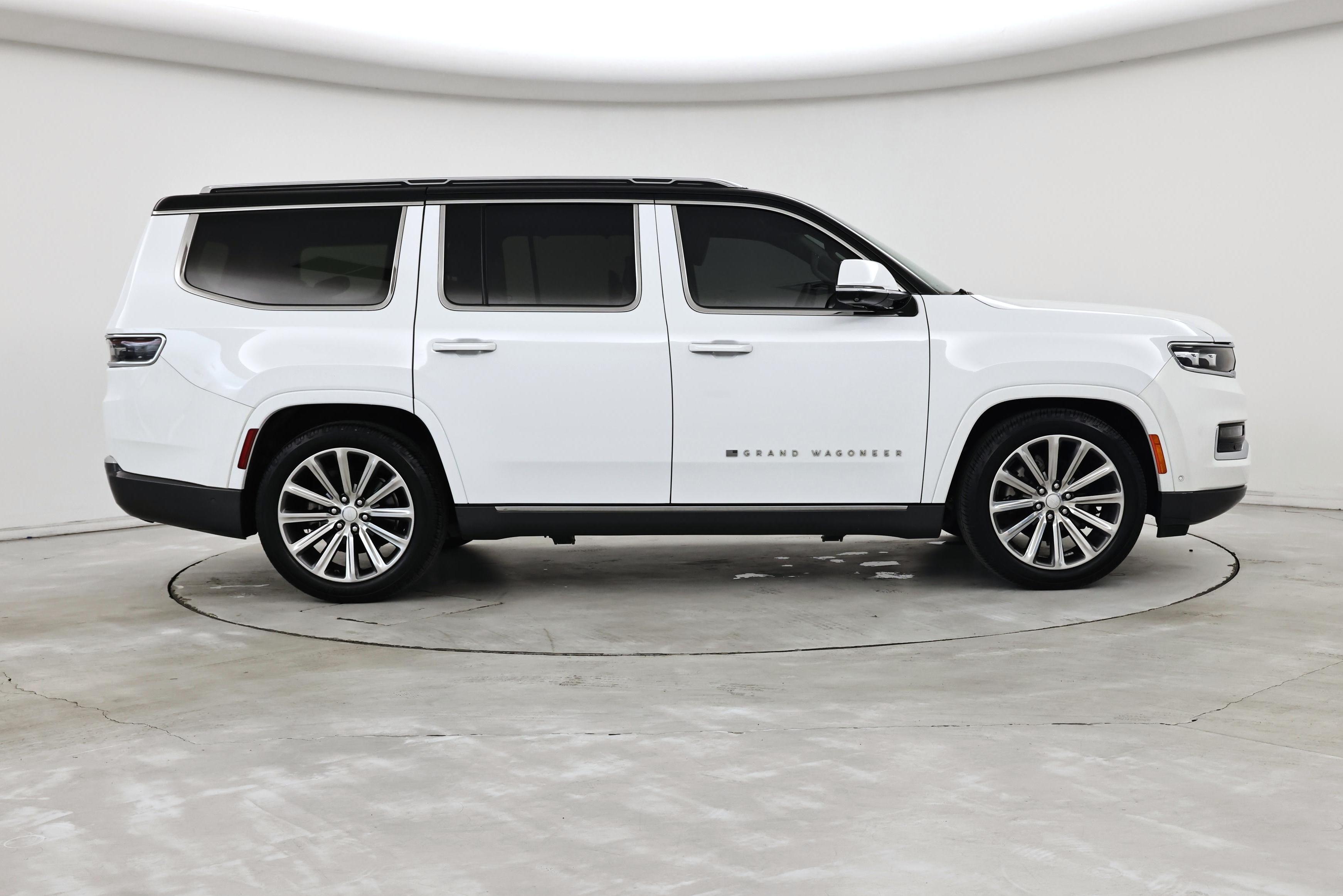 Thumbnail: 2022 Jeep Grand Wagoneer - 7