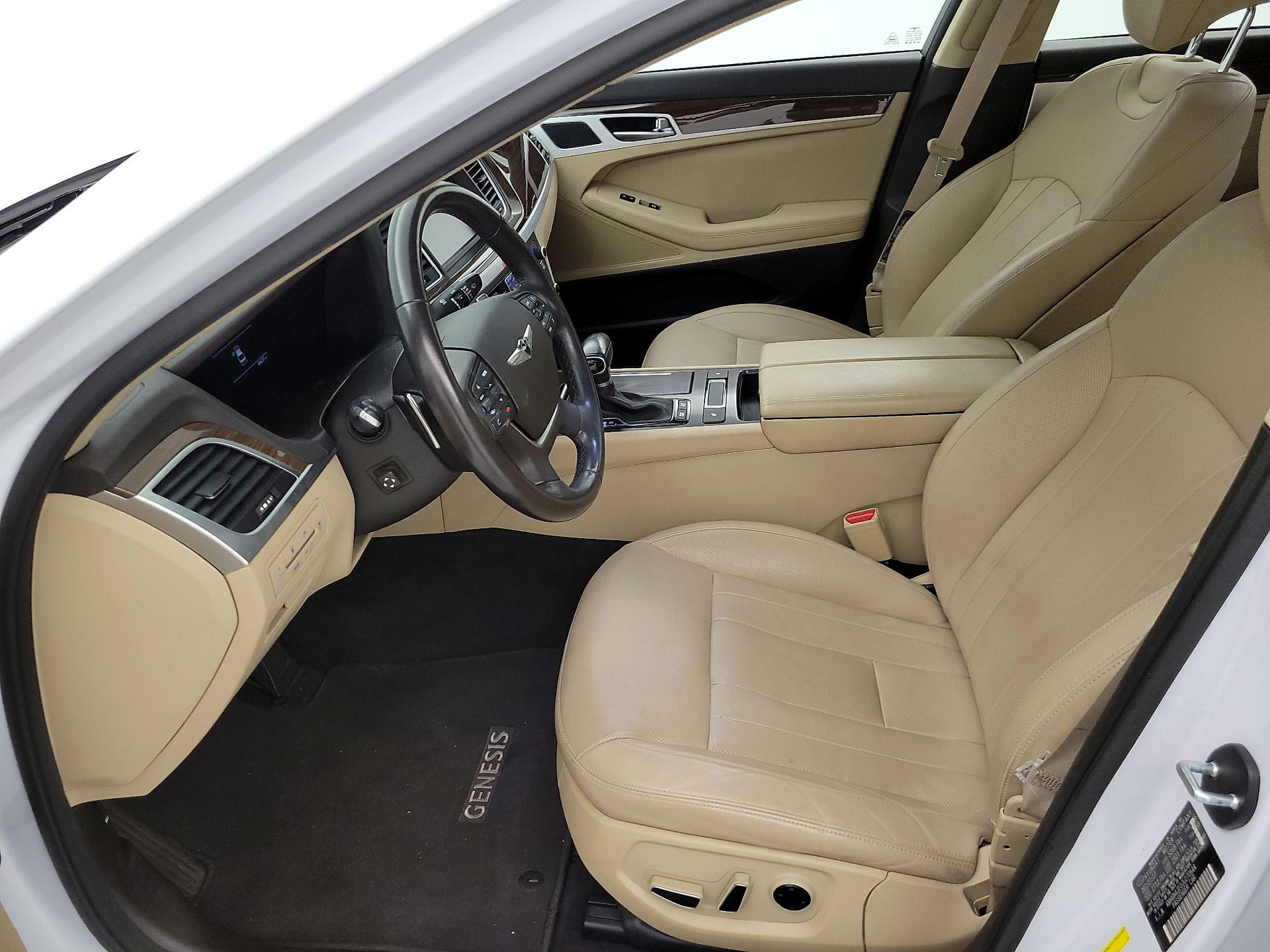 Thumbnail: 2018 Genesis G80 - 11