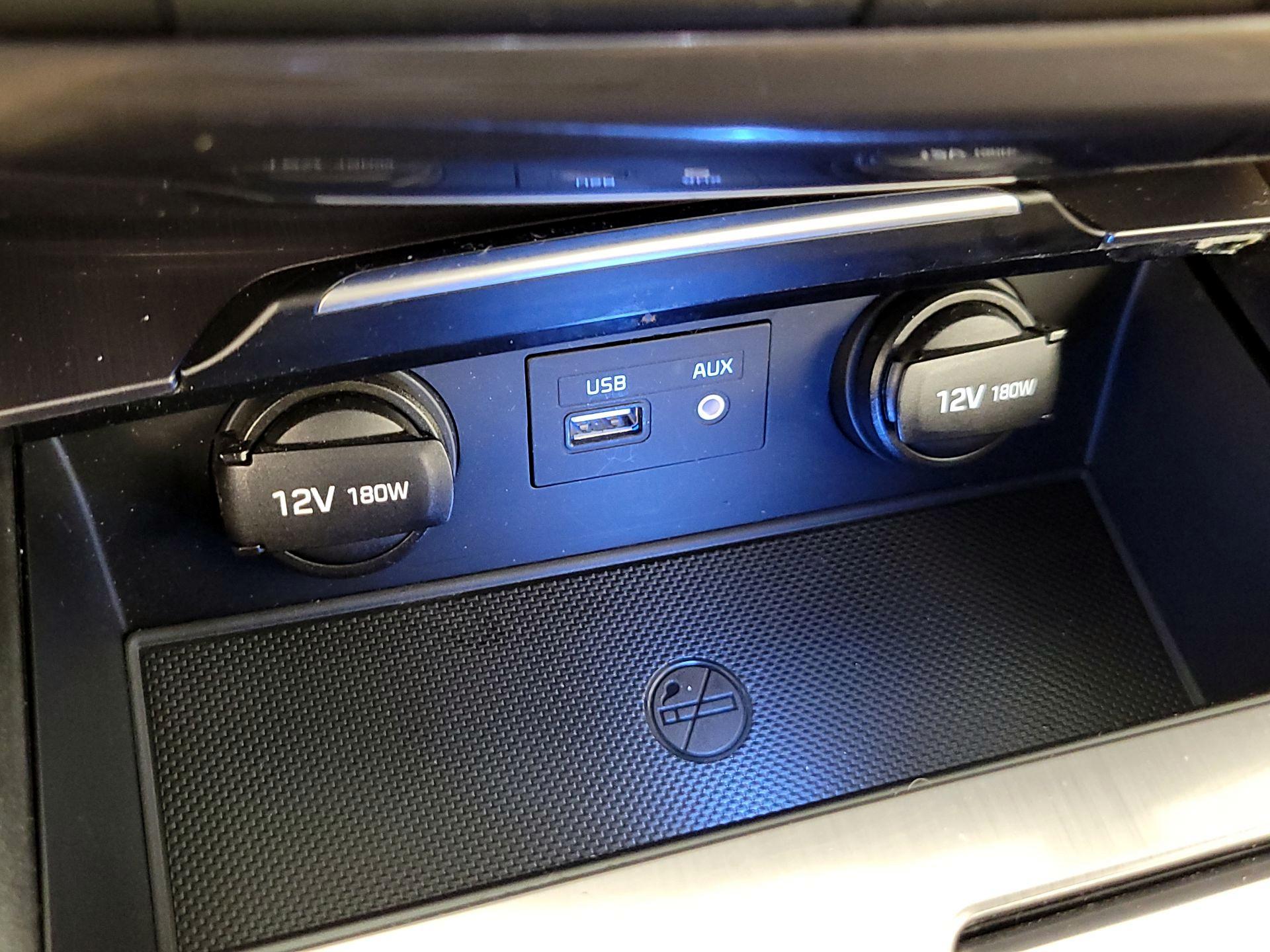 Thumbnail: 2018 Genesis G80 - 19