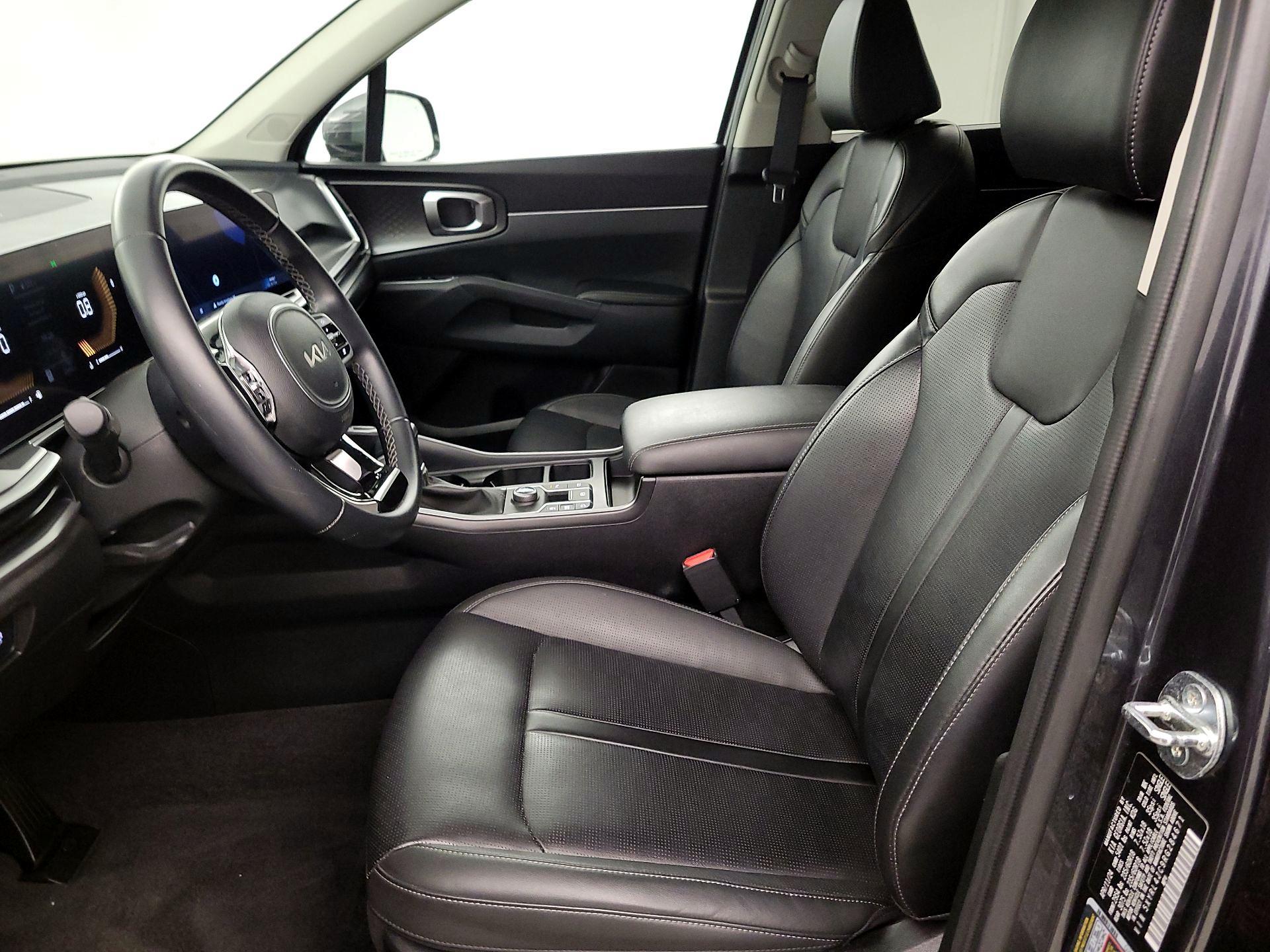 Thumbnail: 2022 Kia Sorento - 11