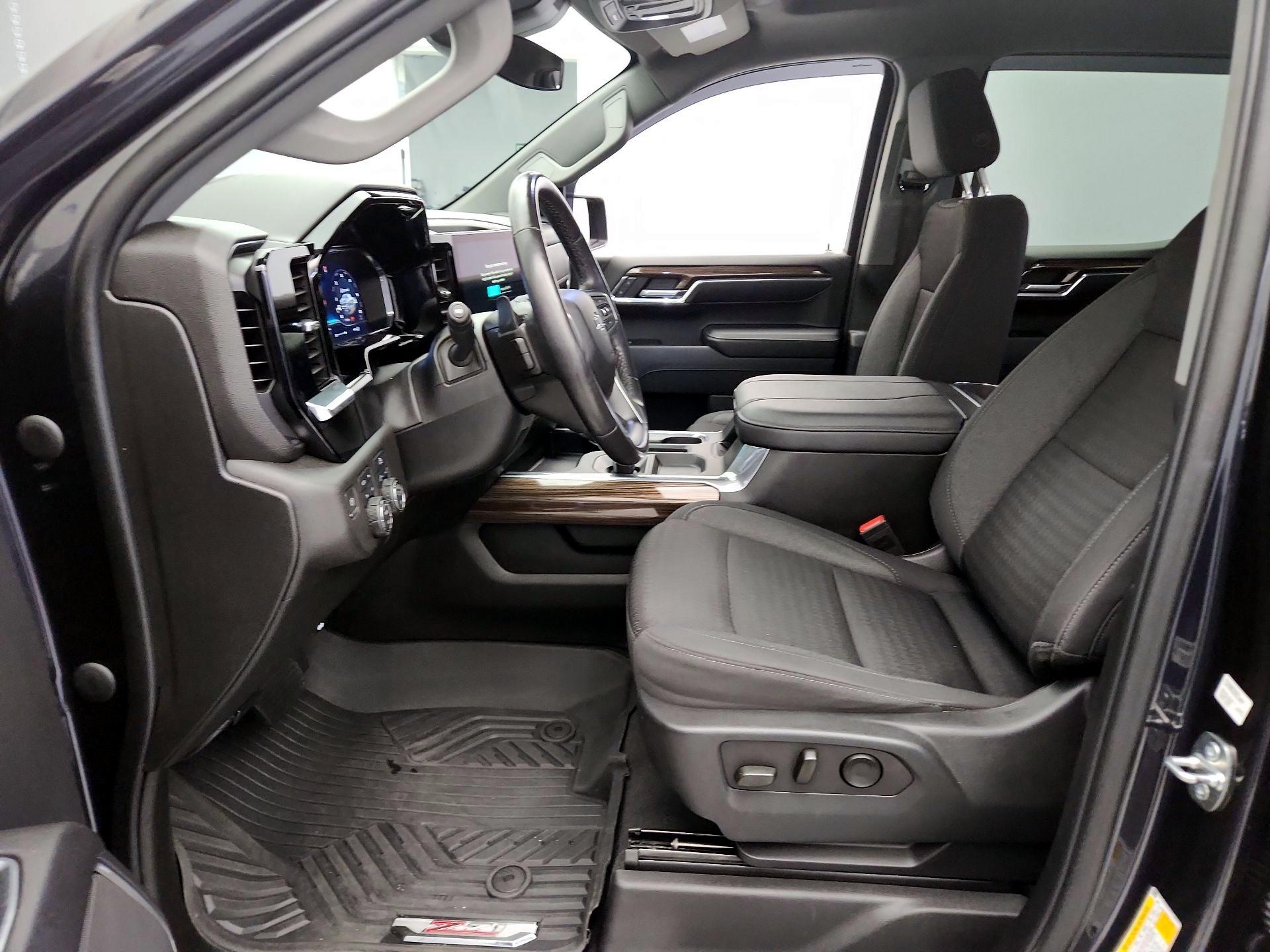 Thumbnail: 2023 Chevrolet Silverado 1500 - 11