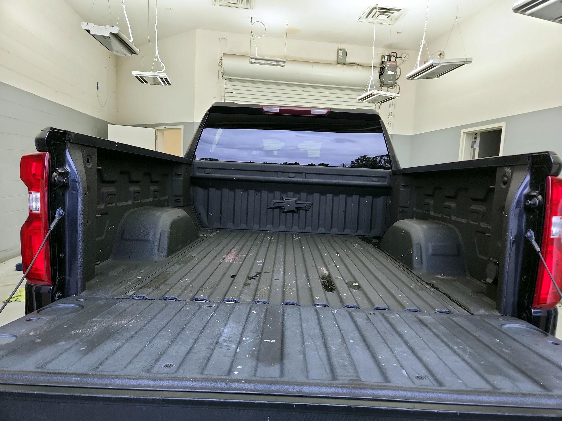 Thumbnail: 2023 Chevrolet Silverado 1500 - 20