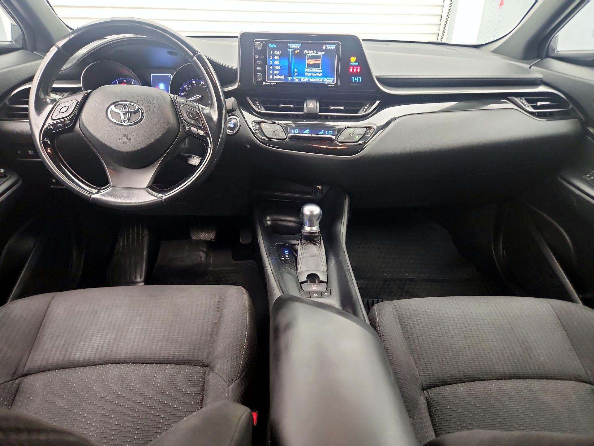 Thumbnail: 2018 Toyota C-HR - 9
