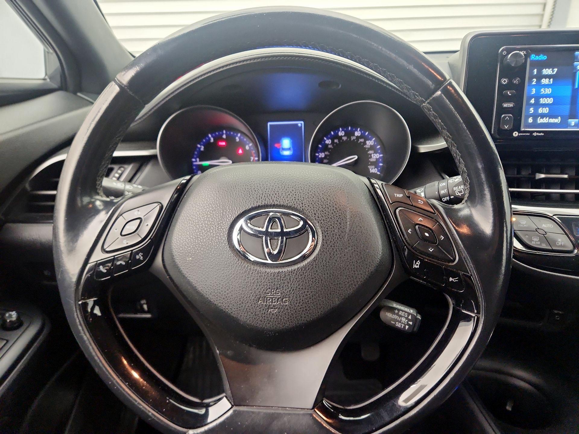 Thumbnail: 2018 Toyota C-HR - 10