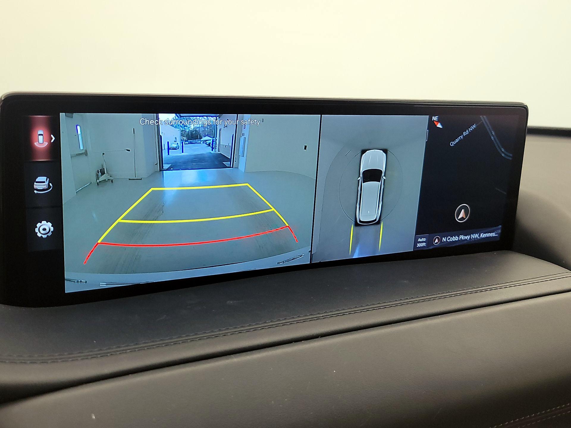 Thumbnail: 2021 Genesis GV80 - 15