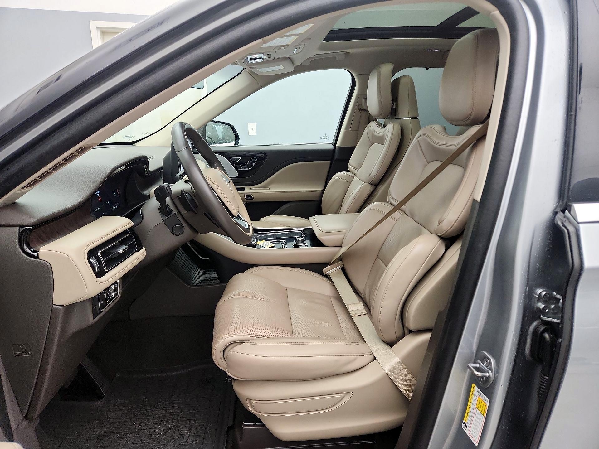 Thumbnail: 2022 Lincoln Aviator - 11