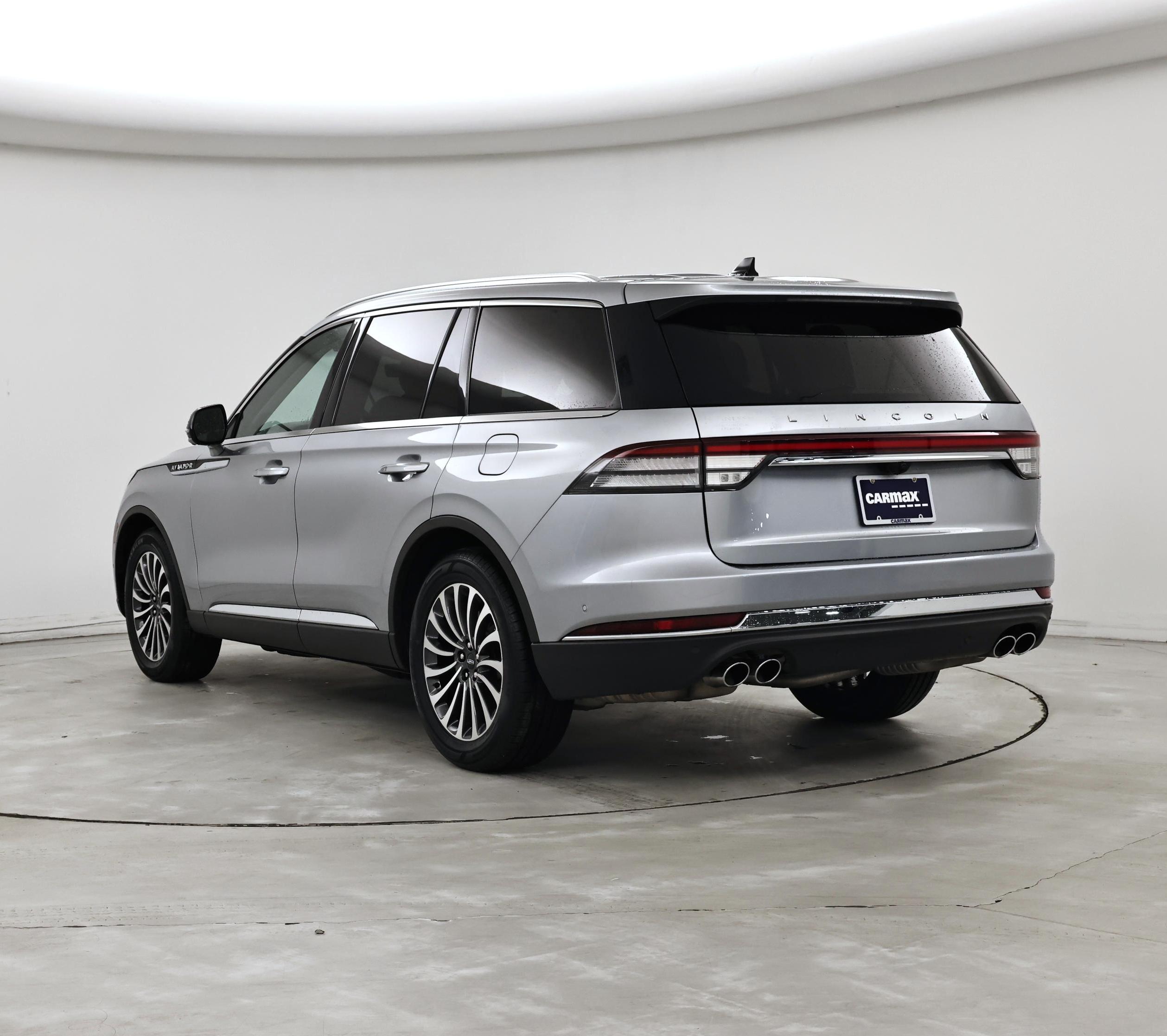 Thumbnail: 2022 Lincoln Aviator - 2