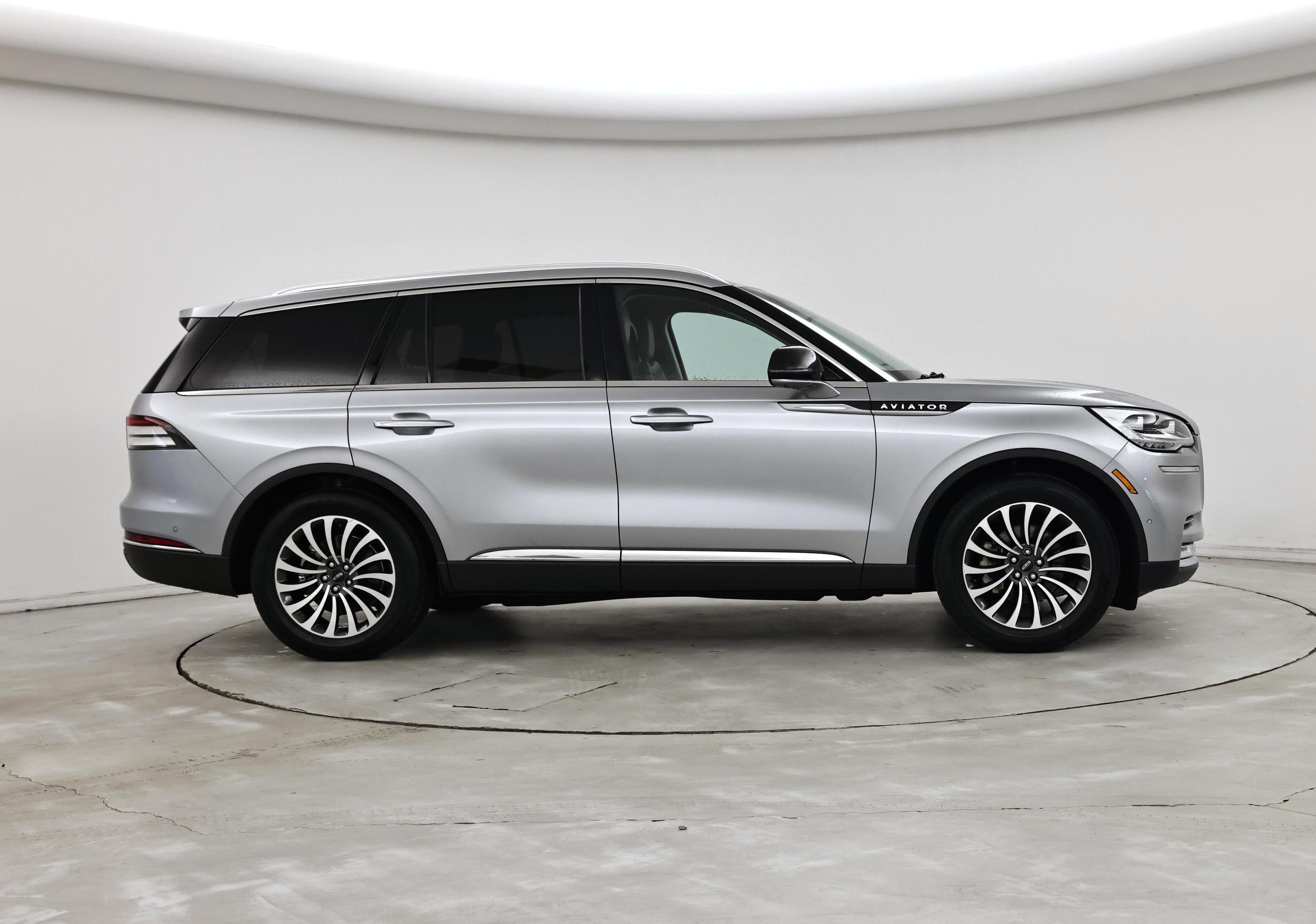 Thumbnail: 2022 Lincoln Aviator - 7