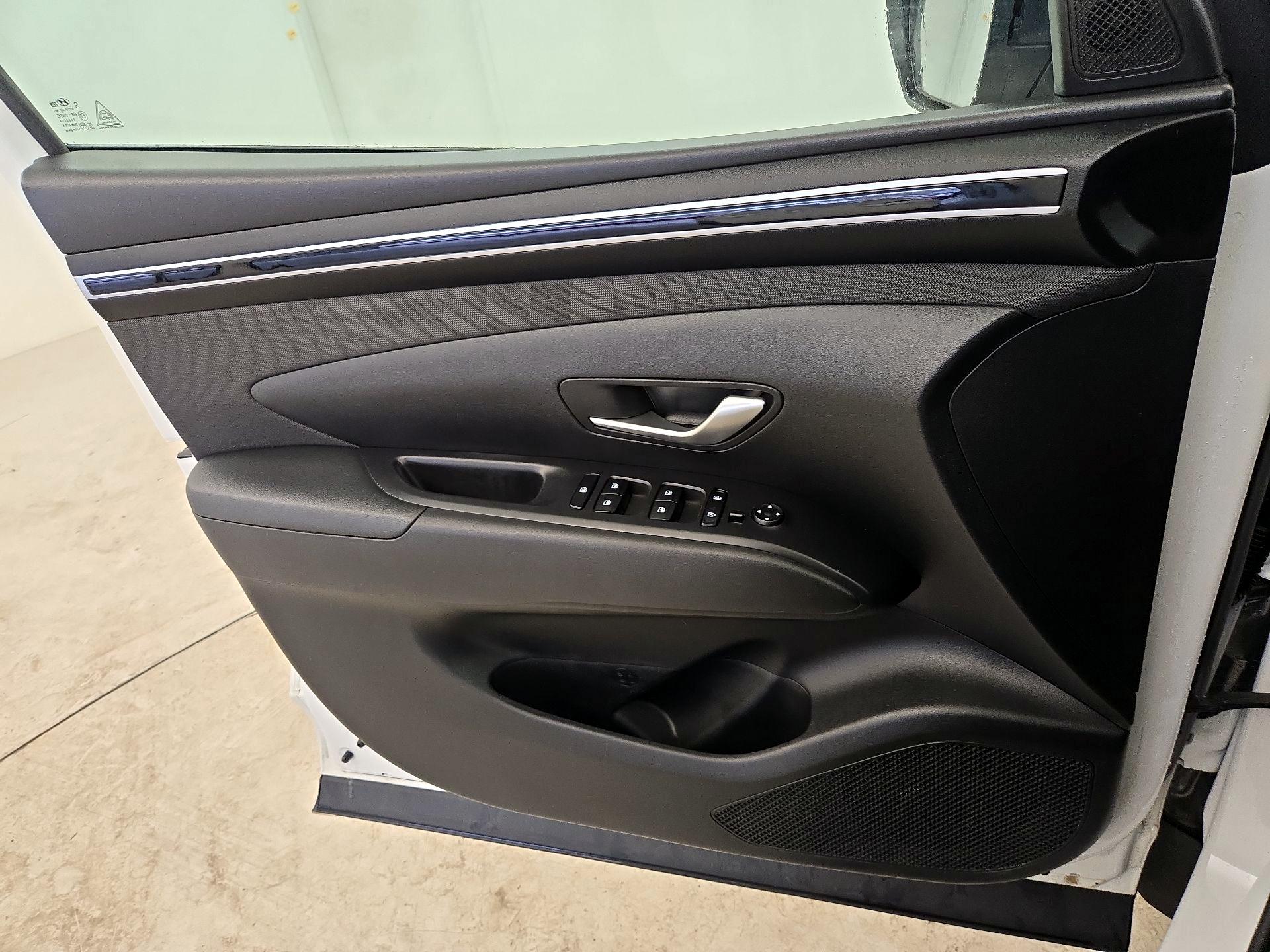 Thumbnail: 2023 Hyundai Tucson - 12