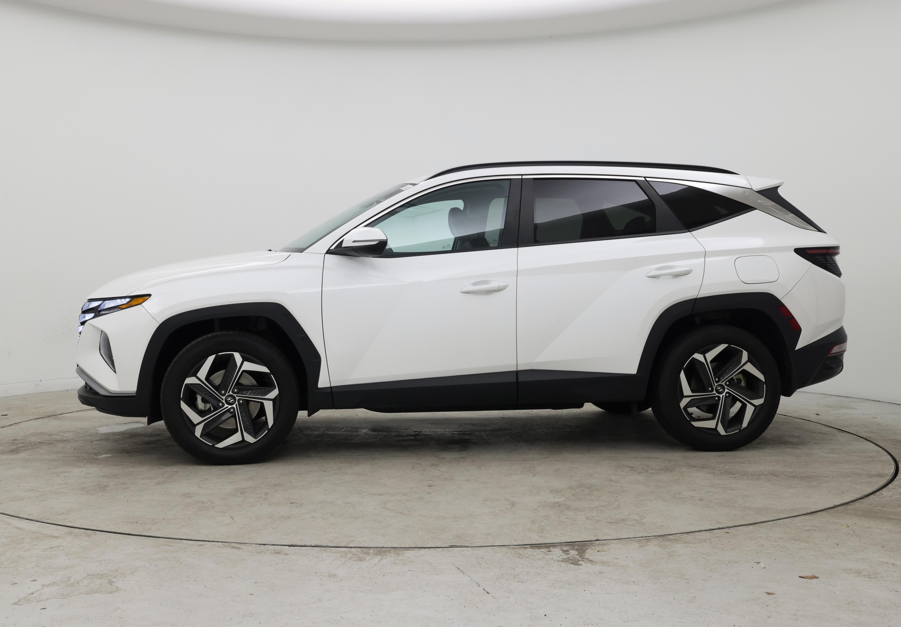 Thumbnail: 2023 Hyundai Tucson - 3