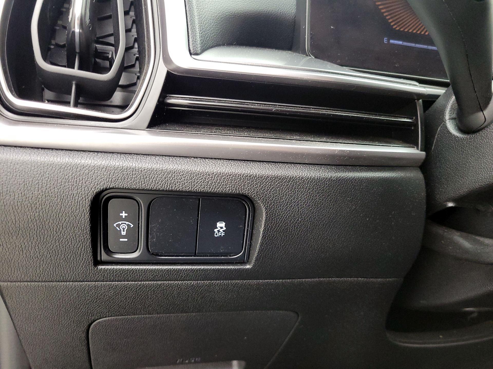 Thumbnail: 2024 Kia Sorento - 13