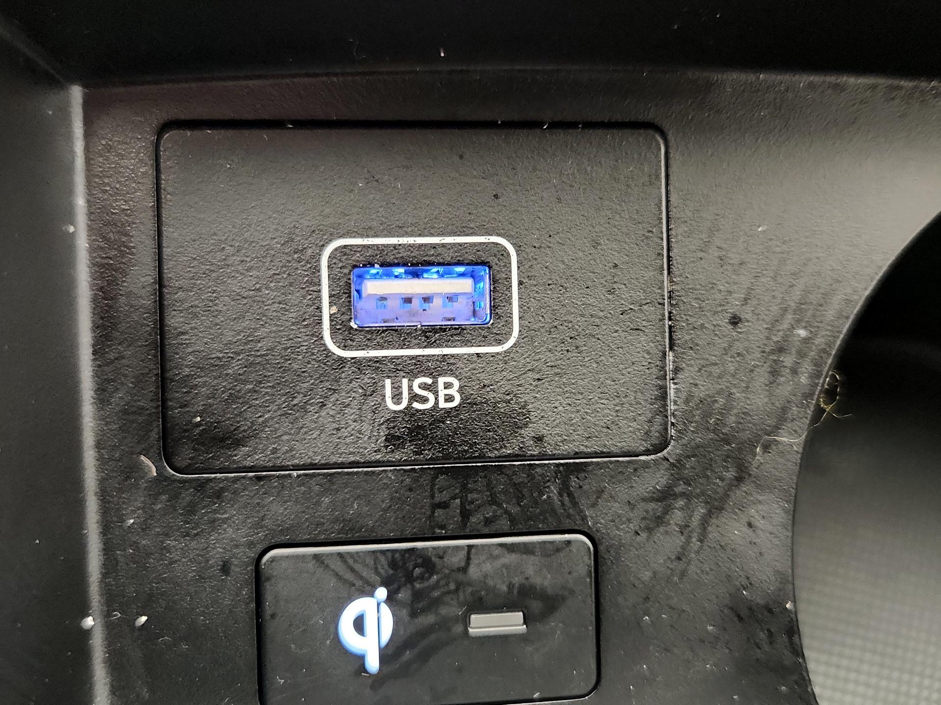 Thumbnail: 2023 Hyundai Santa Fe - 19