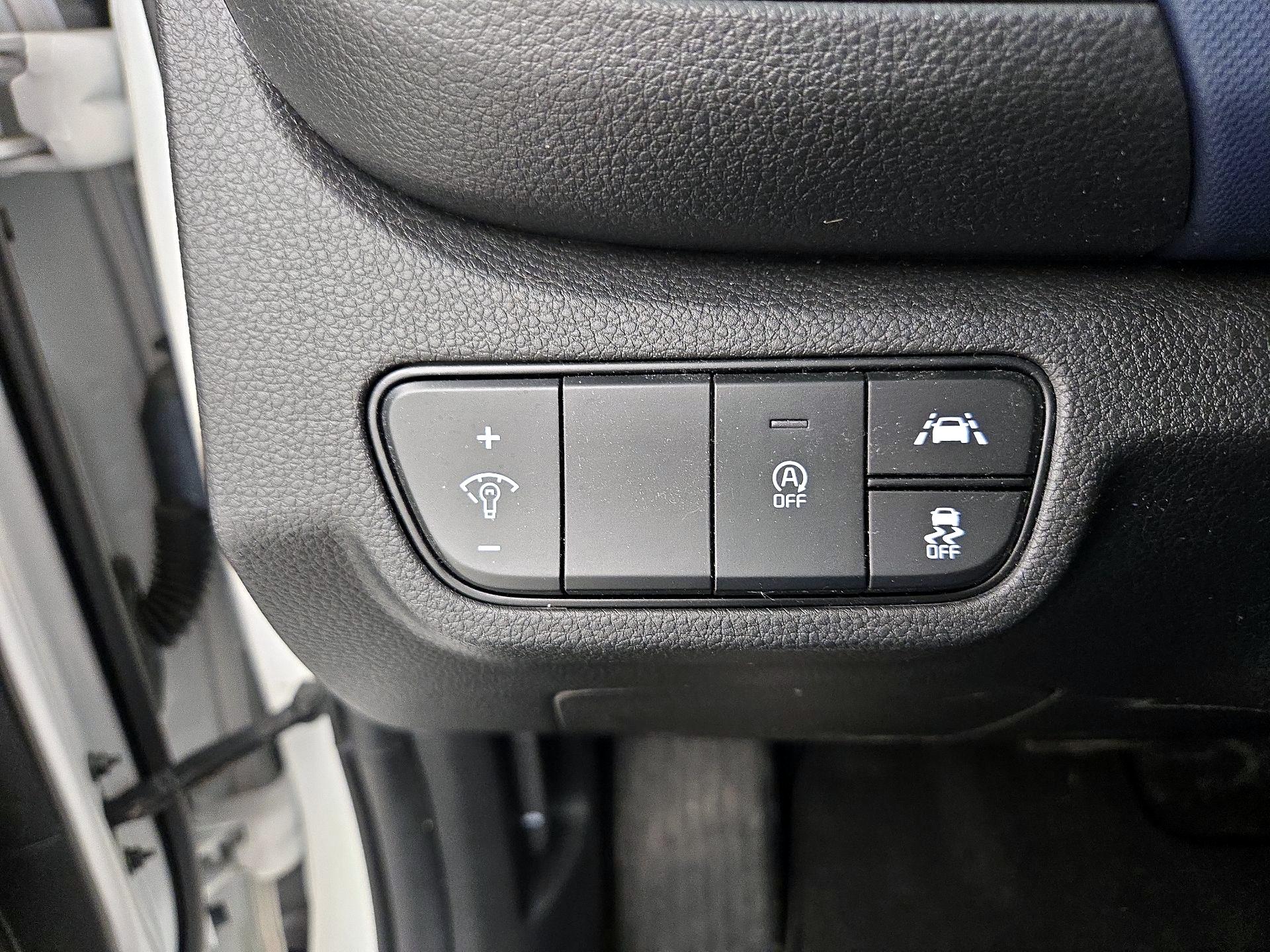 Thumbnail: 2023 Kia Seltos - 13