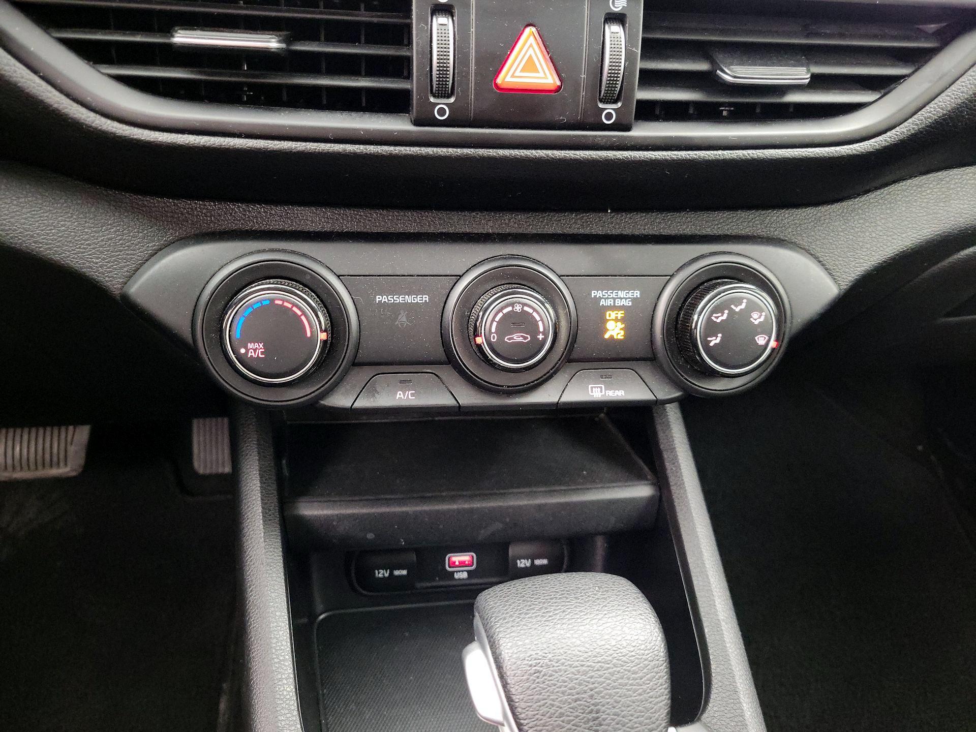 Thumbnail: 2023 Kia Forte - 16