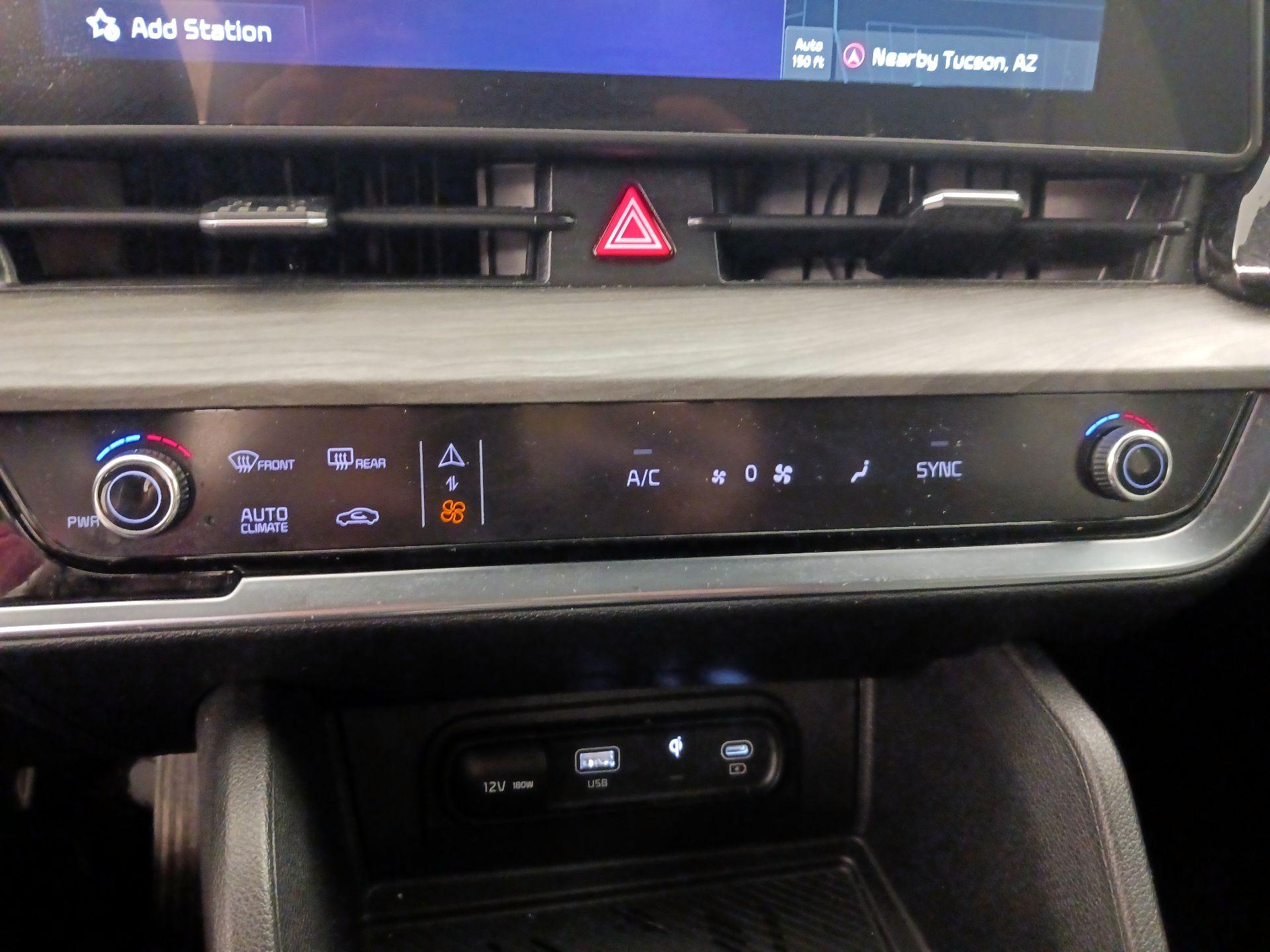 Thumbnail: 2024 Kia Sportage - 17