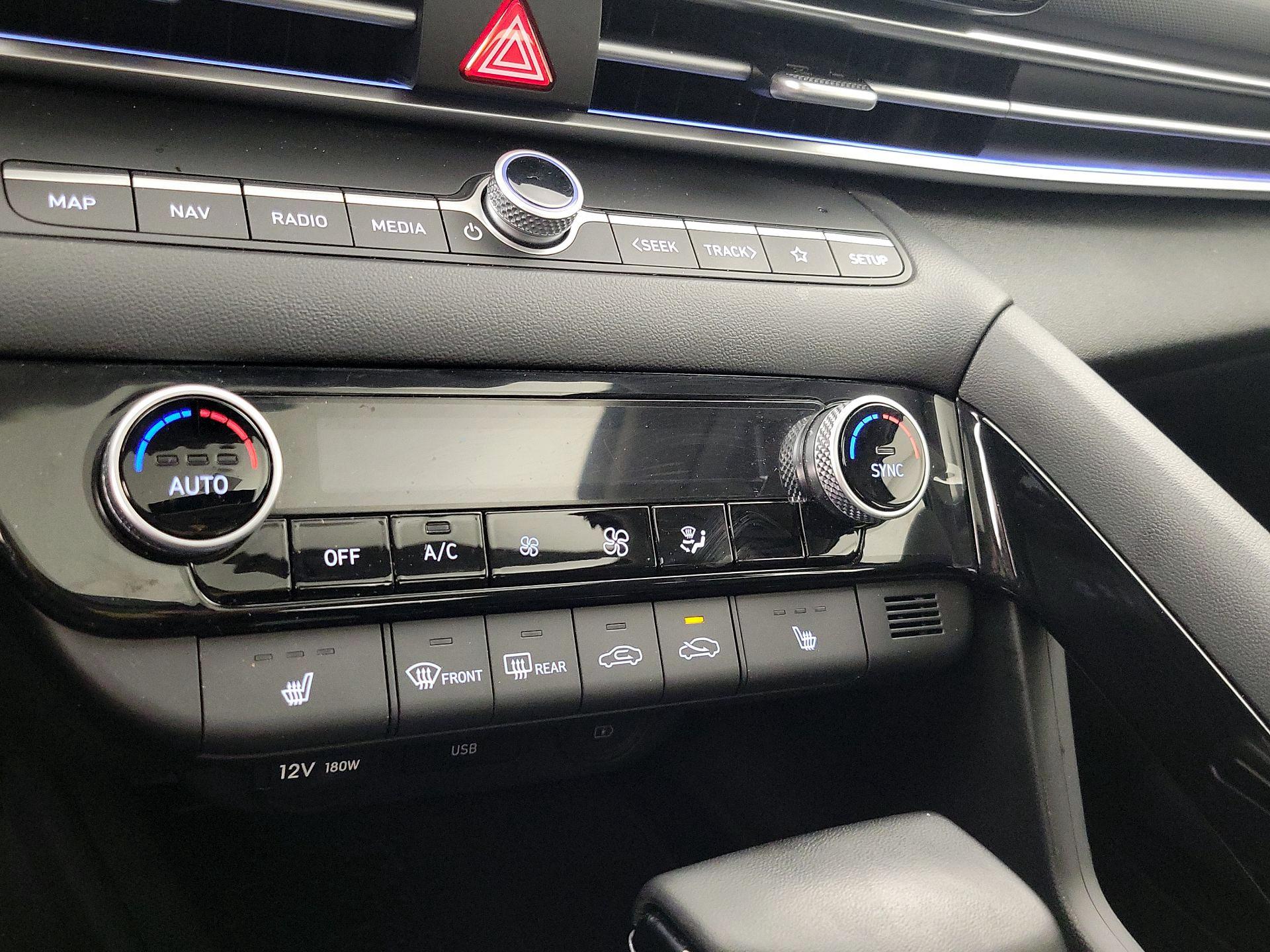 Thumbnail: 2023 Hyundai Elantra - 17