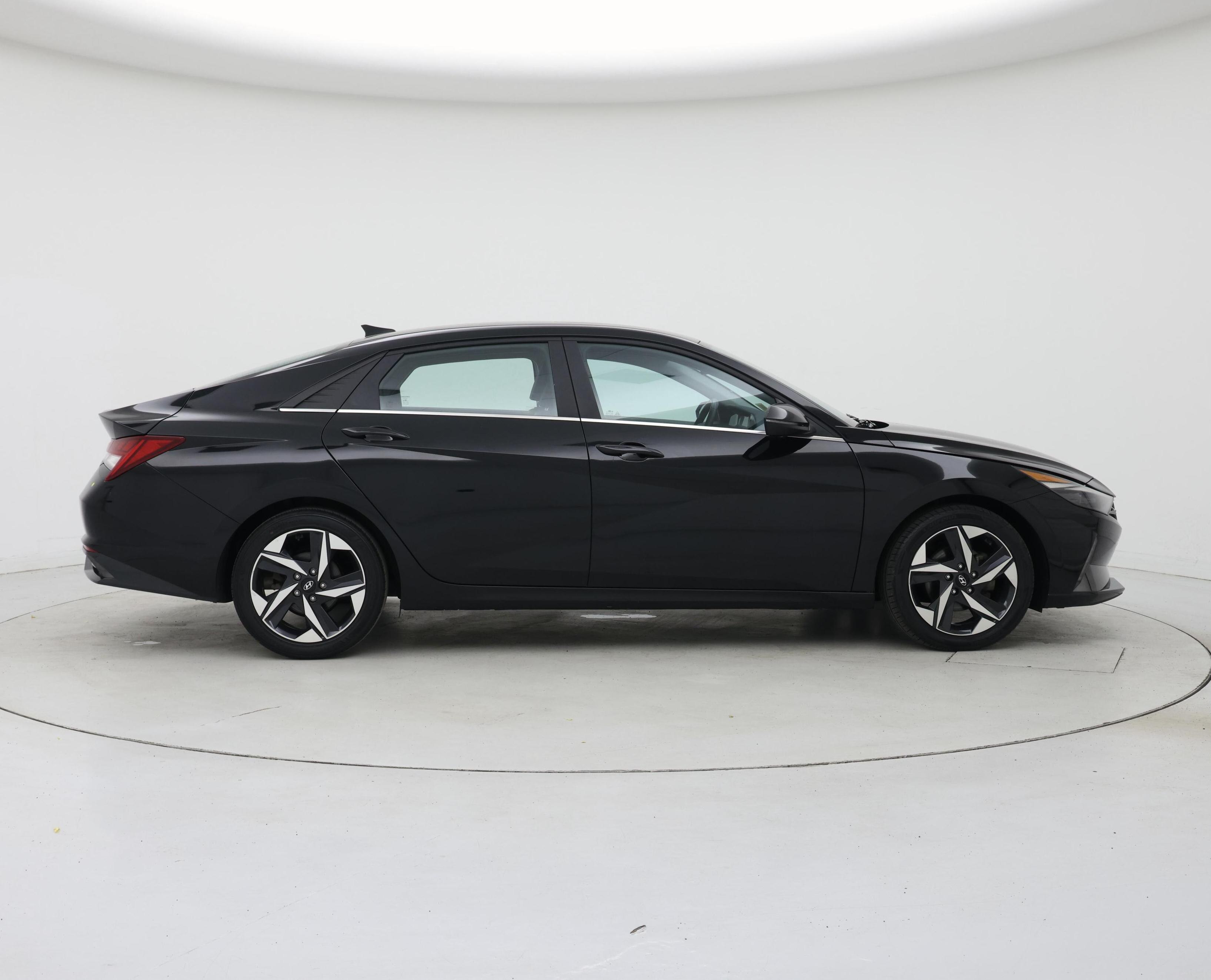 Thumbnail: 2023 Hyundai Elantra - 7