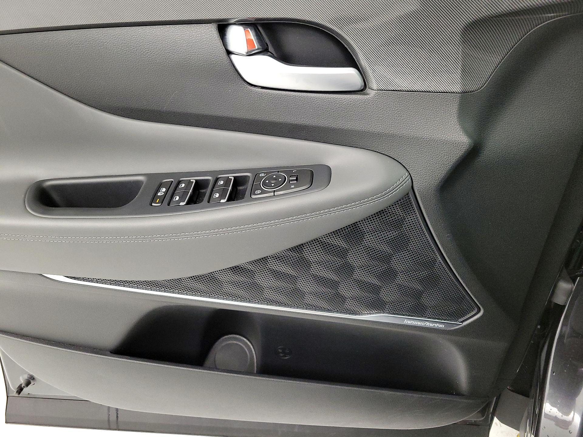 Thumbnail: 2023 Hyundai Santa Fe - 12