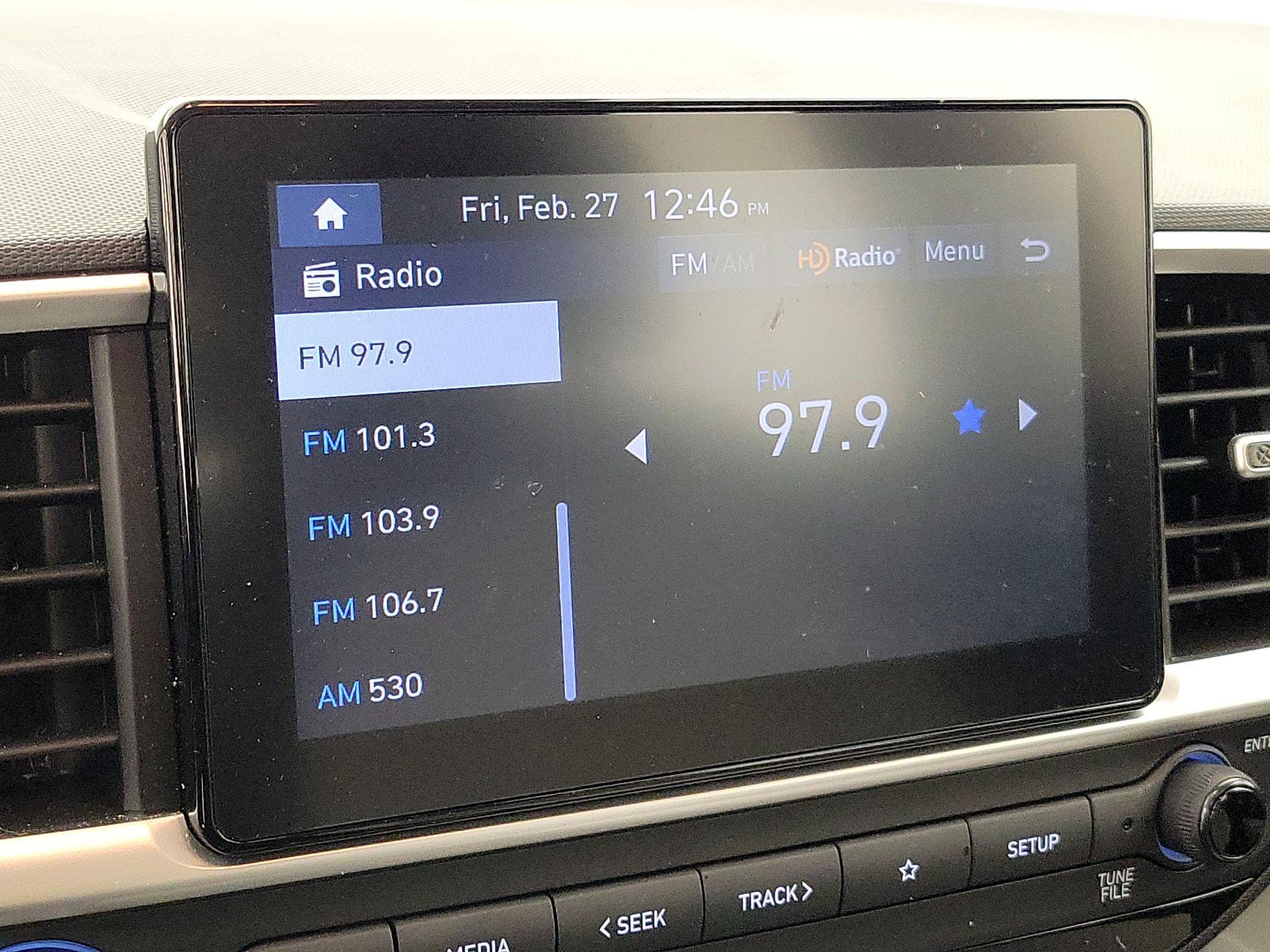 Thumbnail: 2023 Hyundai Venue - 15