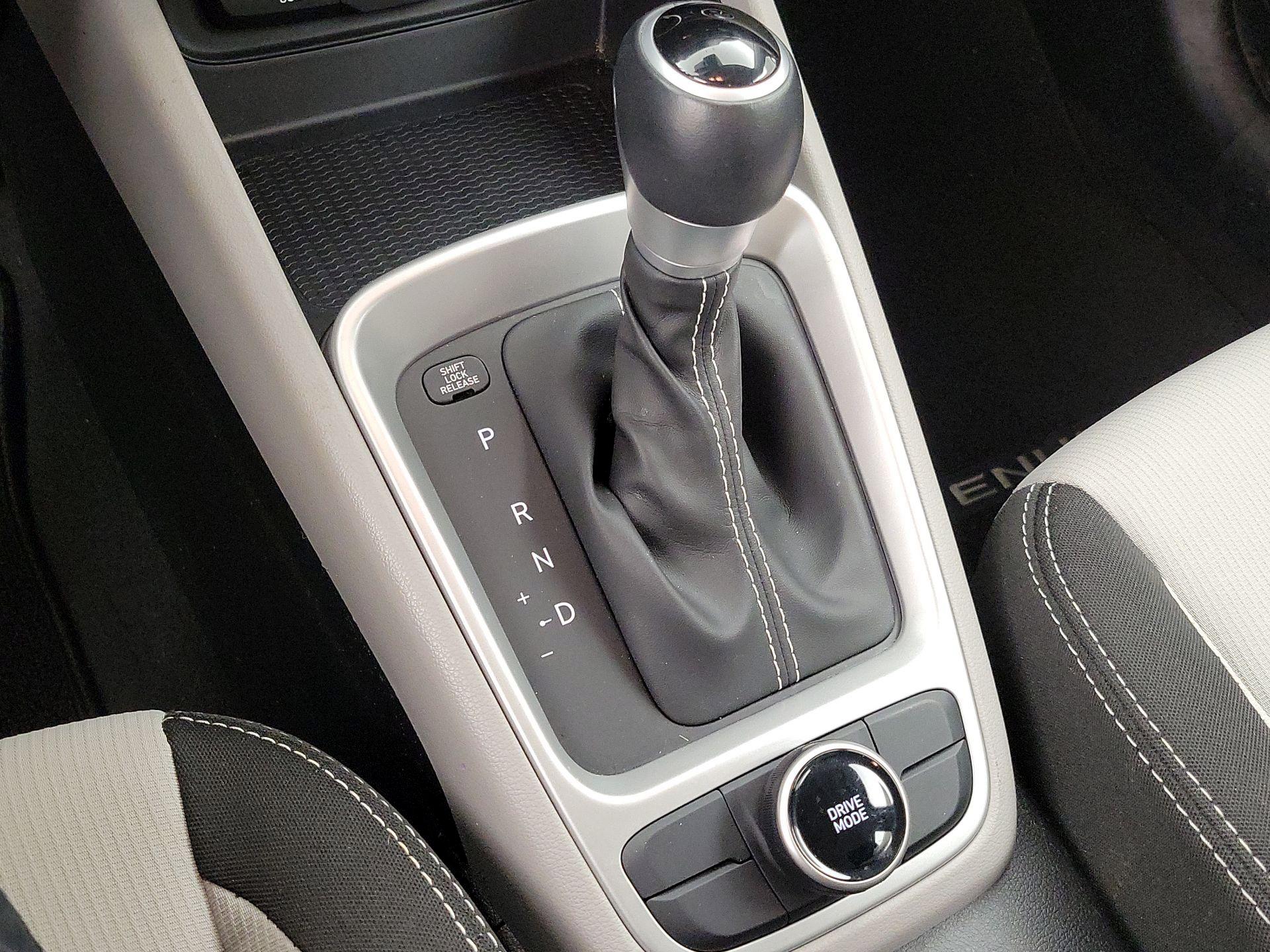 Thumbnail: 2023 Hyundai Venue - 17