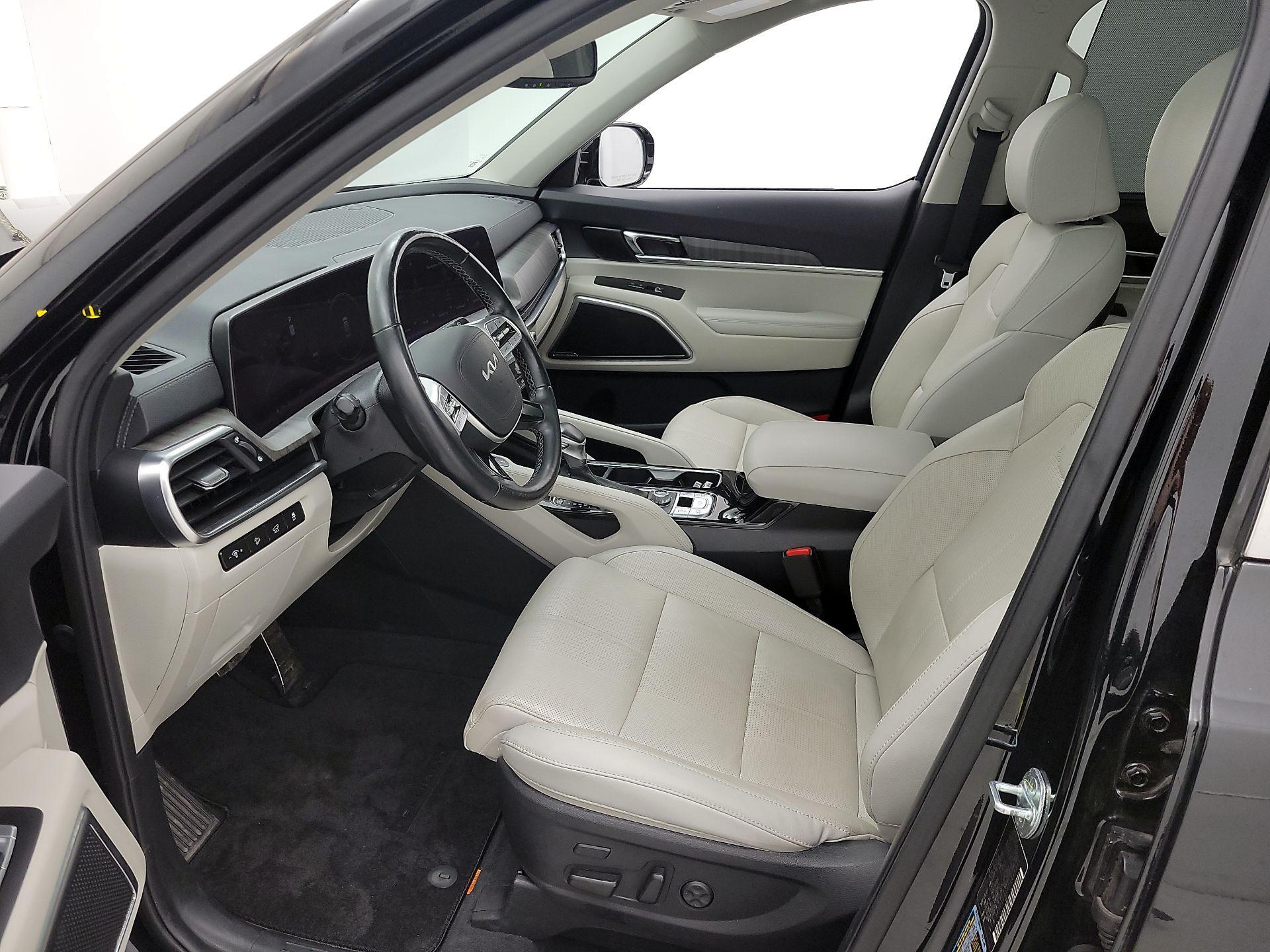 Thumbnail: 2023 Kia Telluride - 11